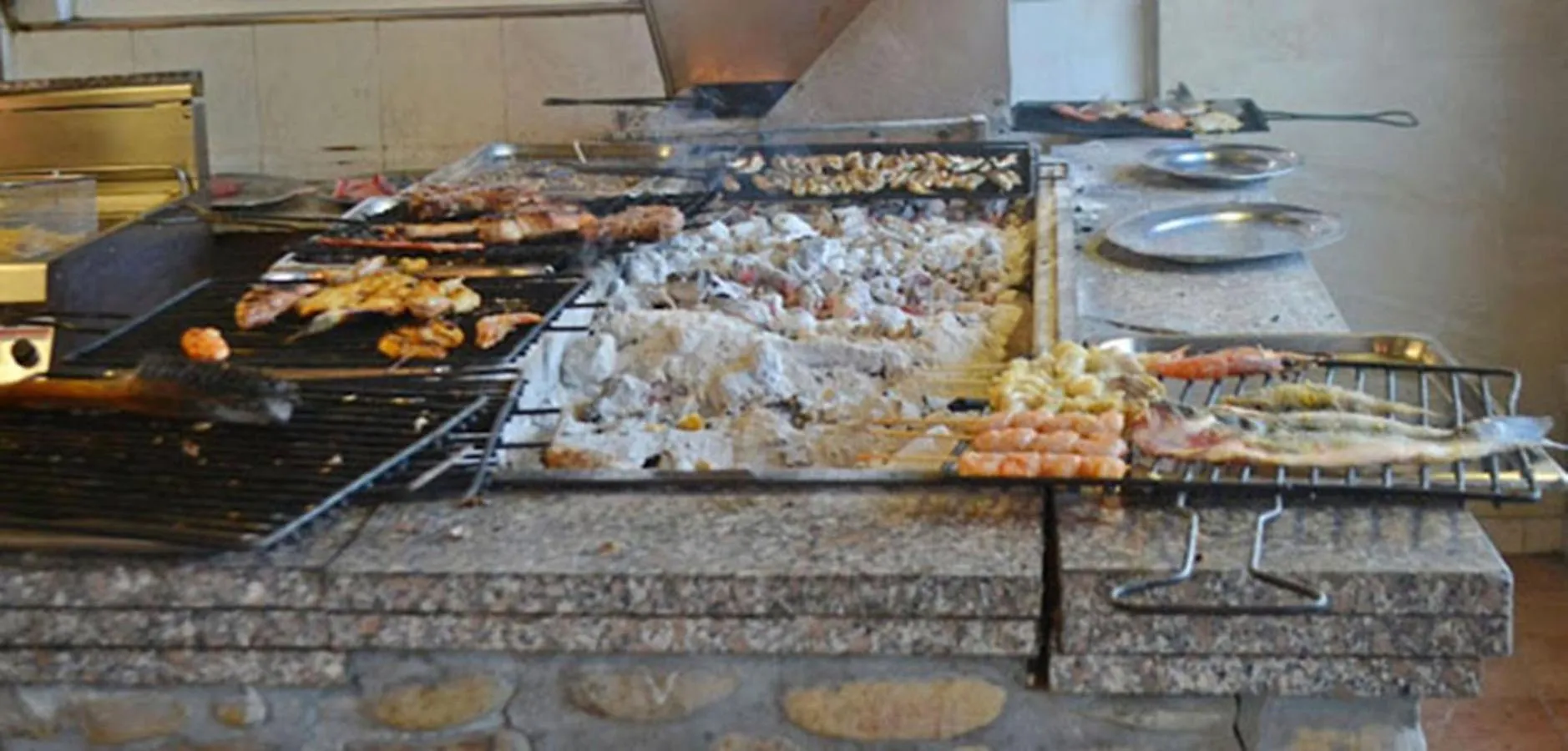 Restaurant/places to eat in Hotel Remin Plaza