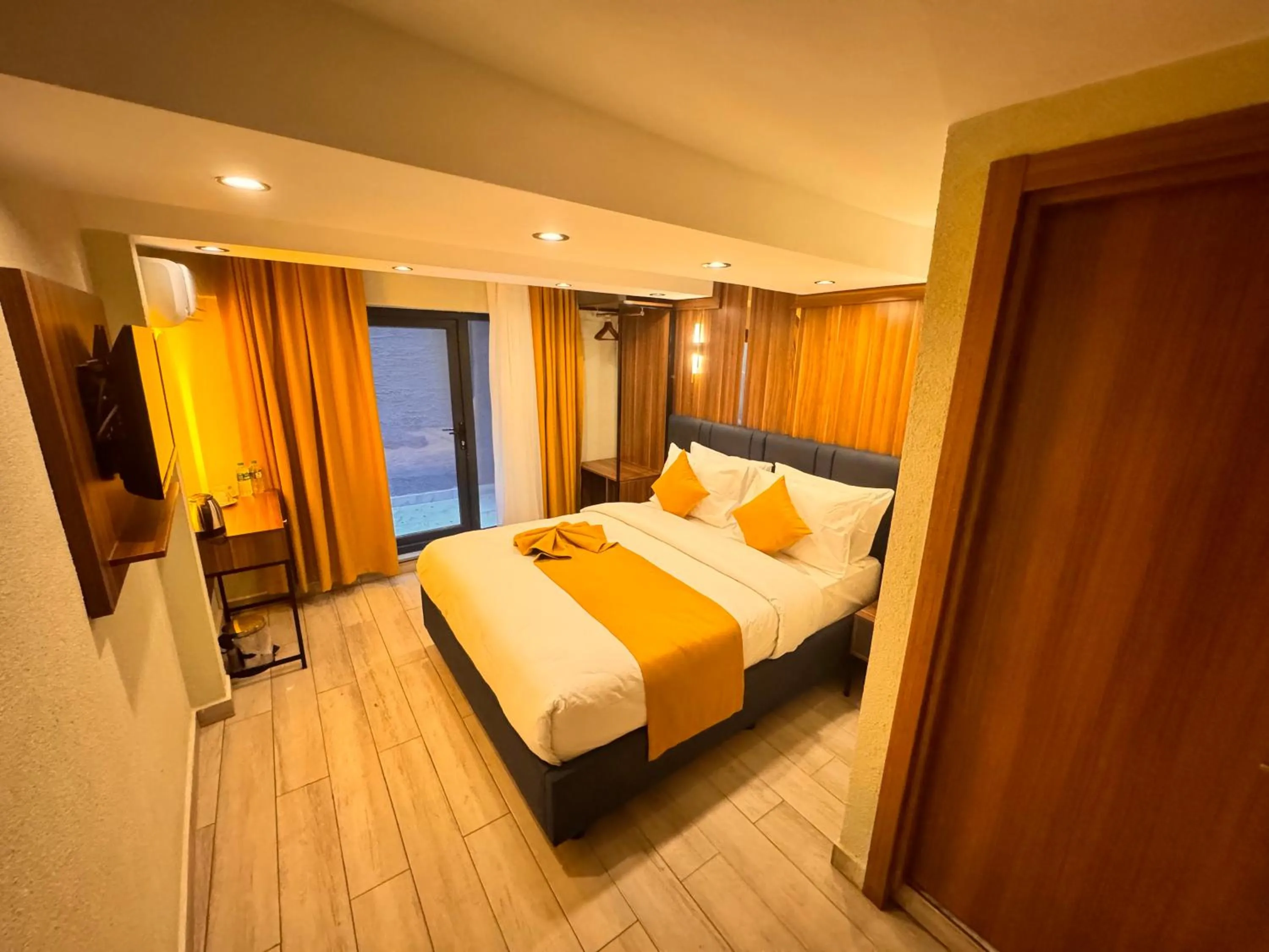 Photo of the whole room, Bed in Galata Calm Tale Hotel