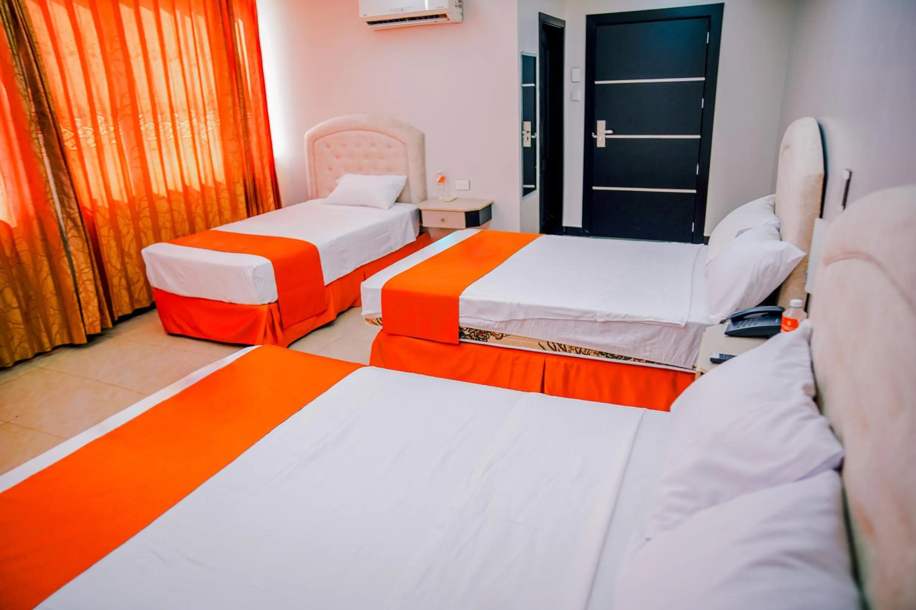 Bedroom in BRITNEY HOTEL Machala