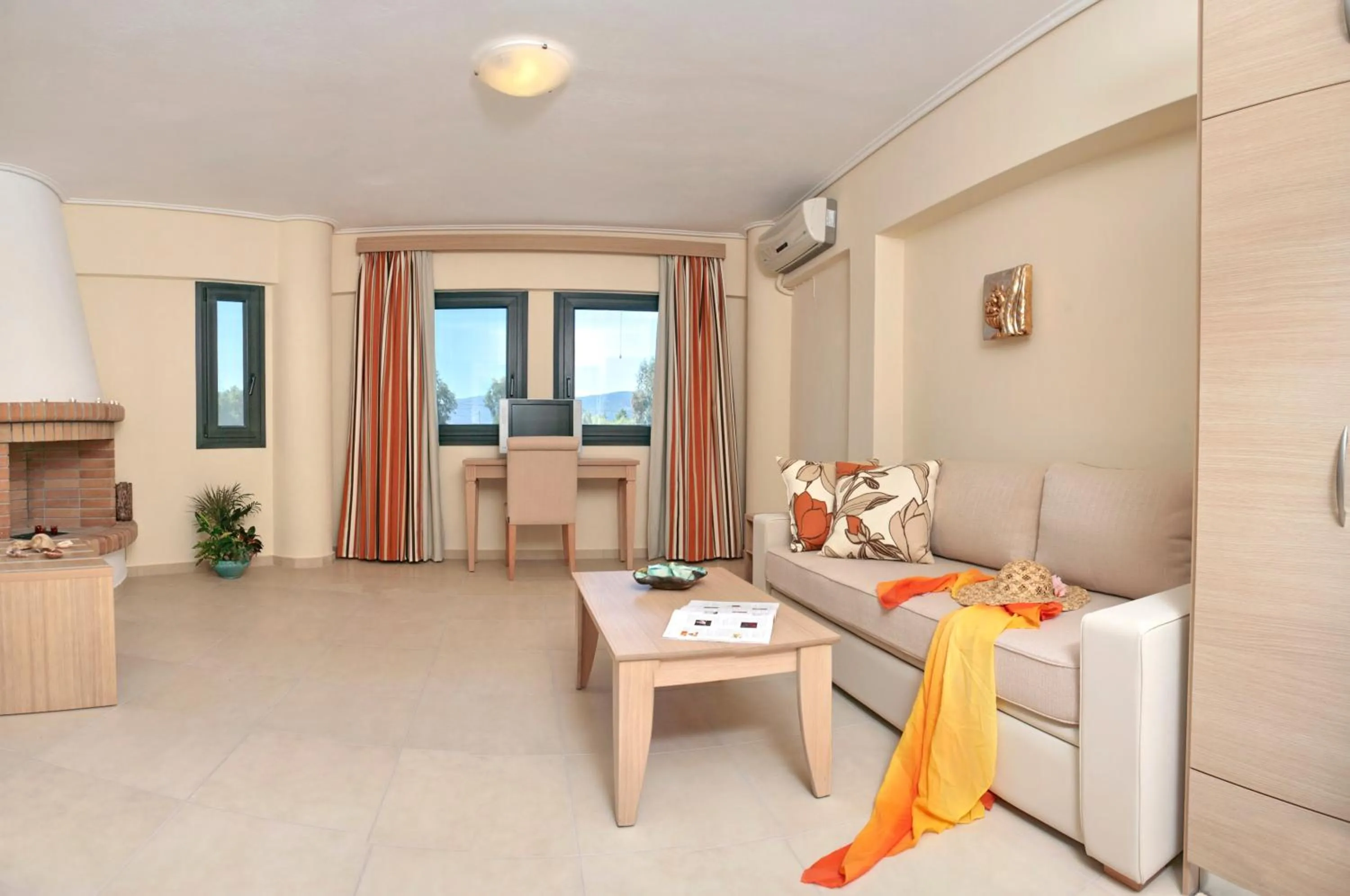 Living room in Aeolian Gaea Hotel