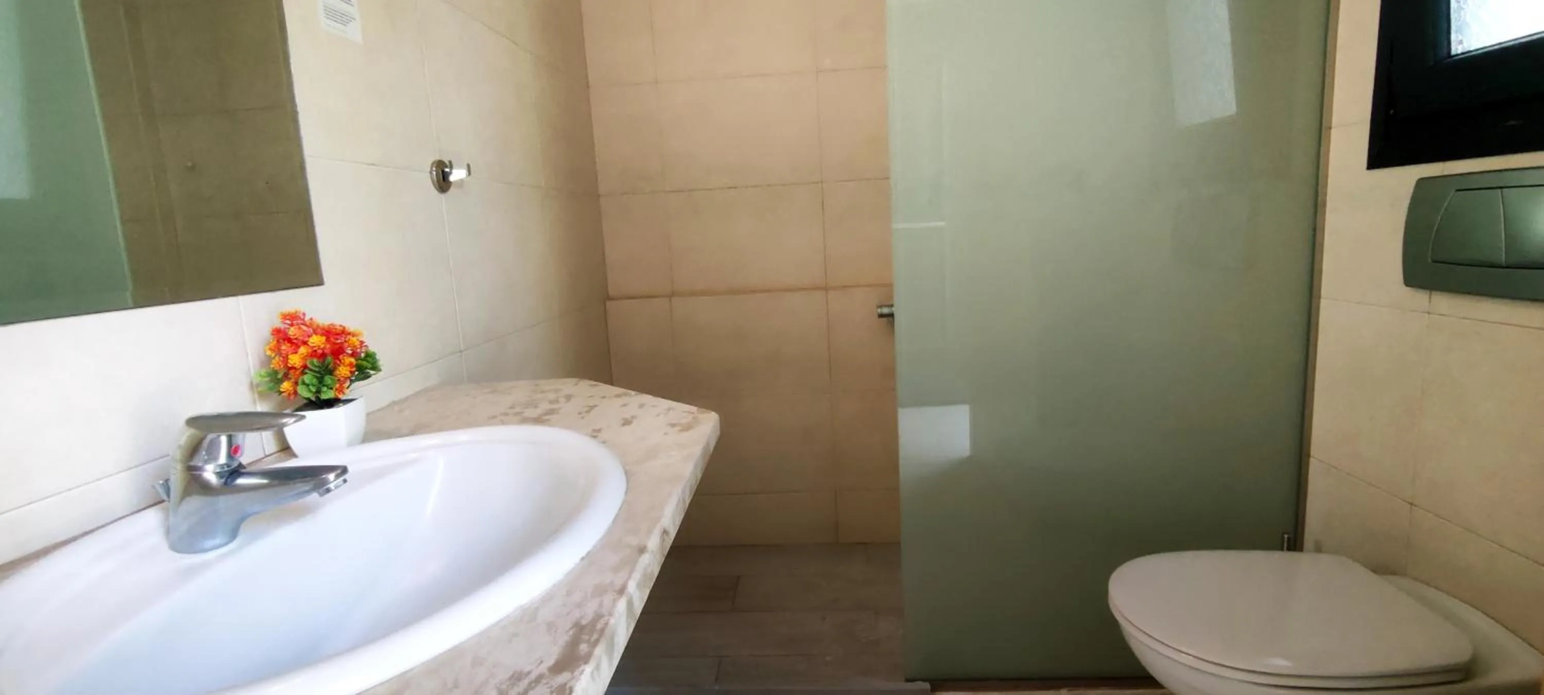 Bathroom in Aeolian Gaea Hotel