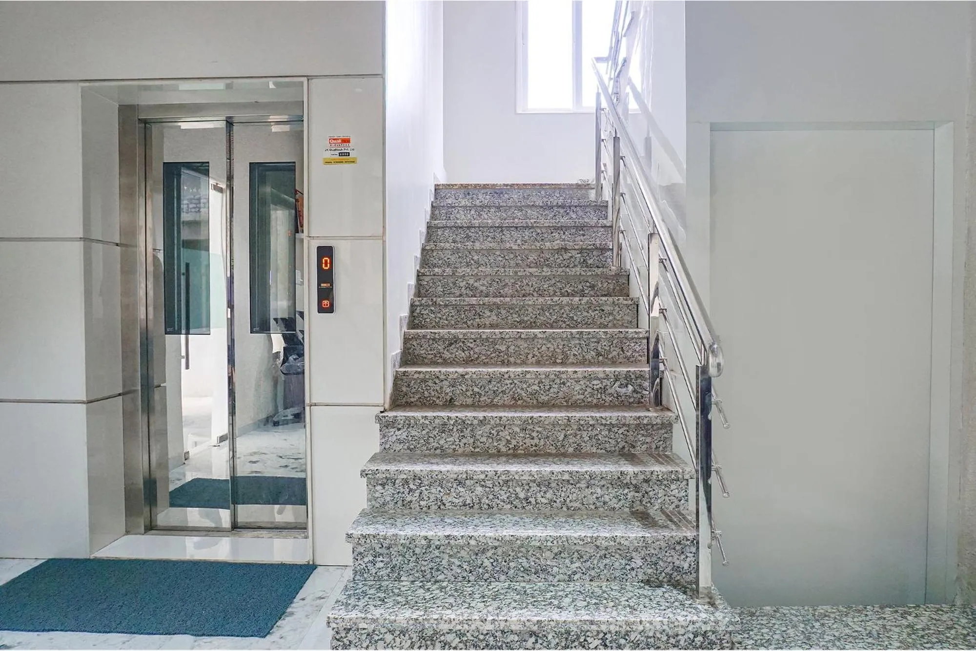 Lobby or reception in FabHotel Prime Athiti Delight Stay - Nr Shri Baneshwar Mandir, Baner