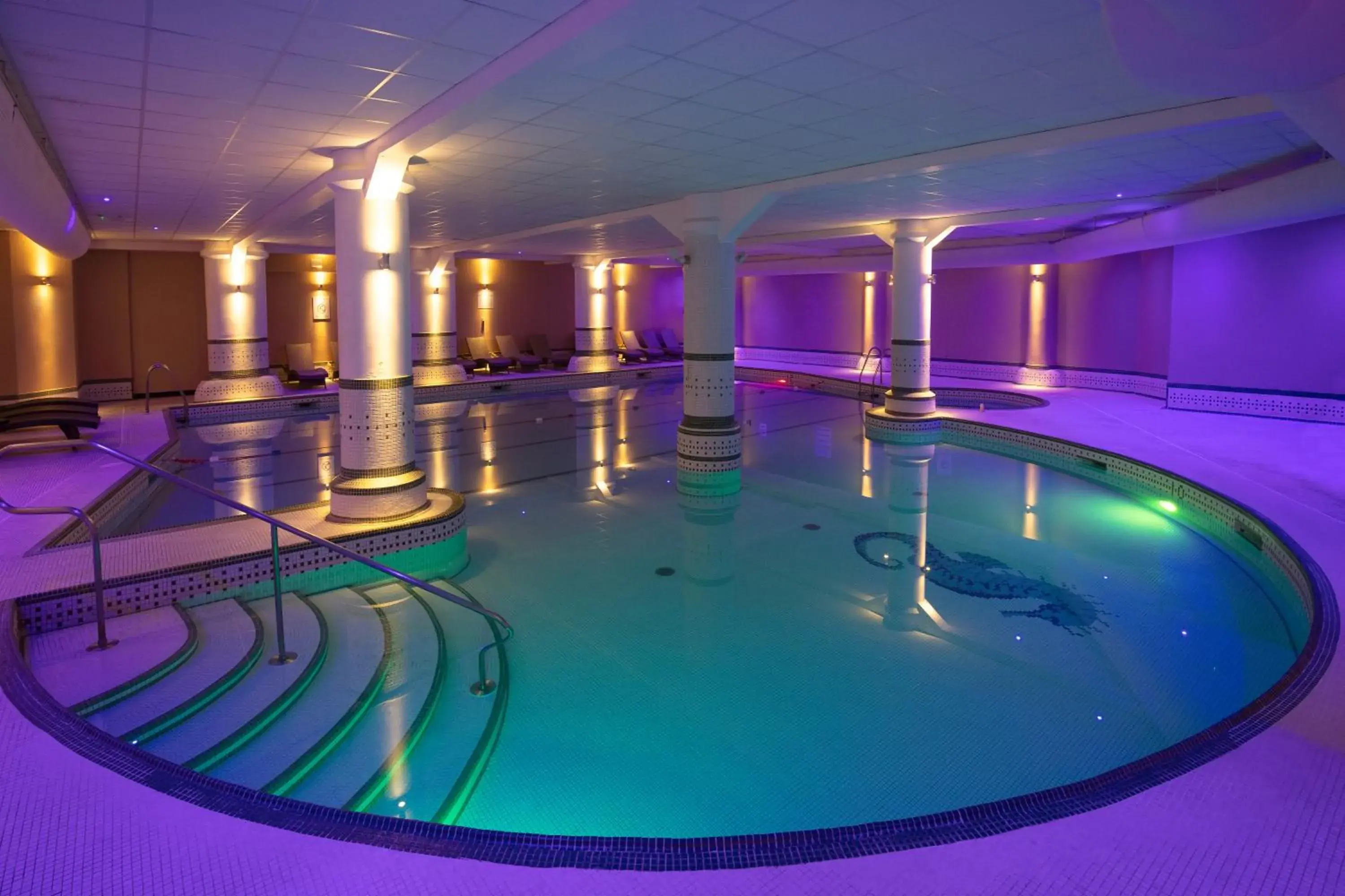 Swimming pool in Dunston Hall Hotel, Spa & Golf Resort Swimming pool in Dunston Hall Hotel, Spa & Golf Resort