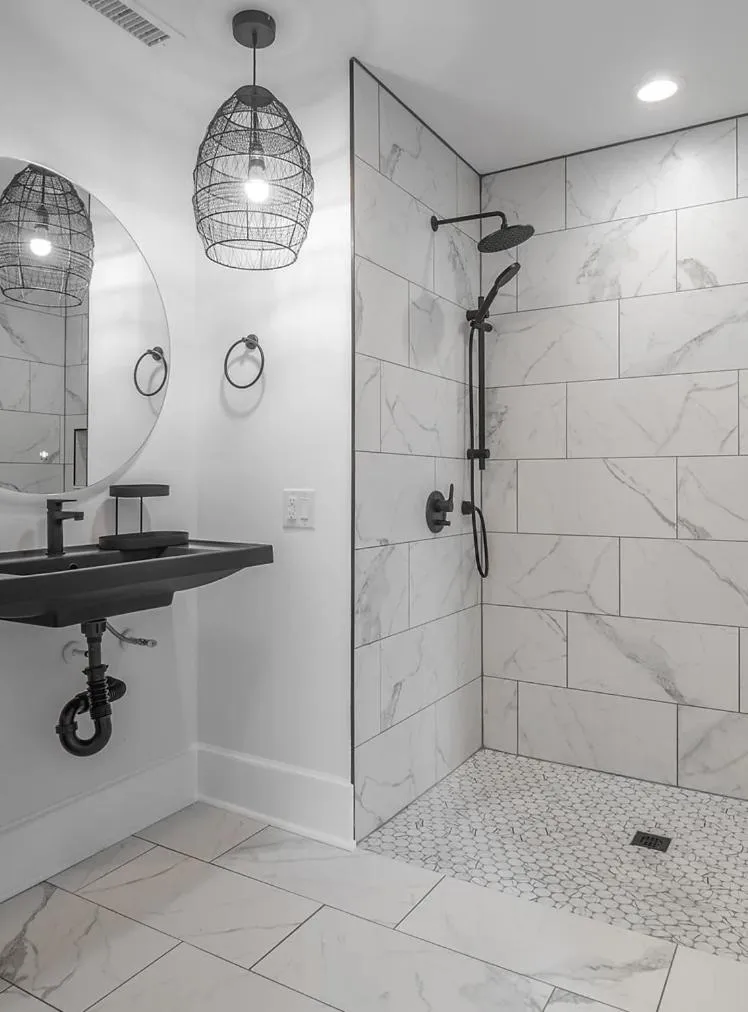 The Front Street Inn