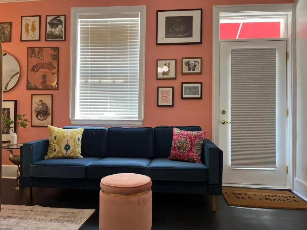 The Front Street Inn