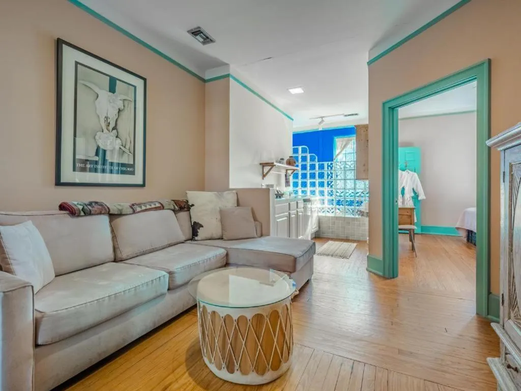 The Front Street Inn