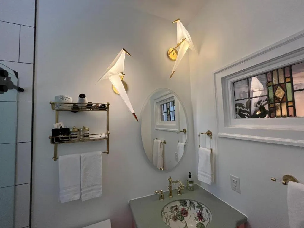 The Front Street Inn