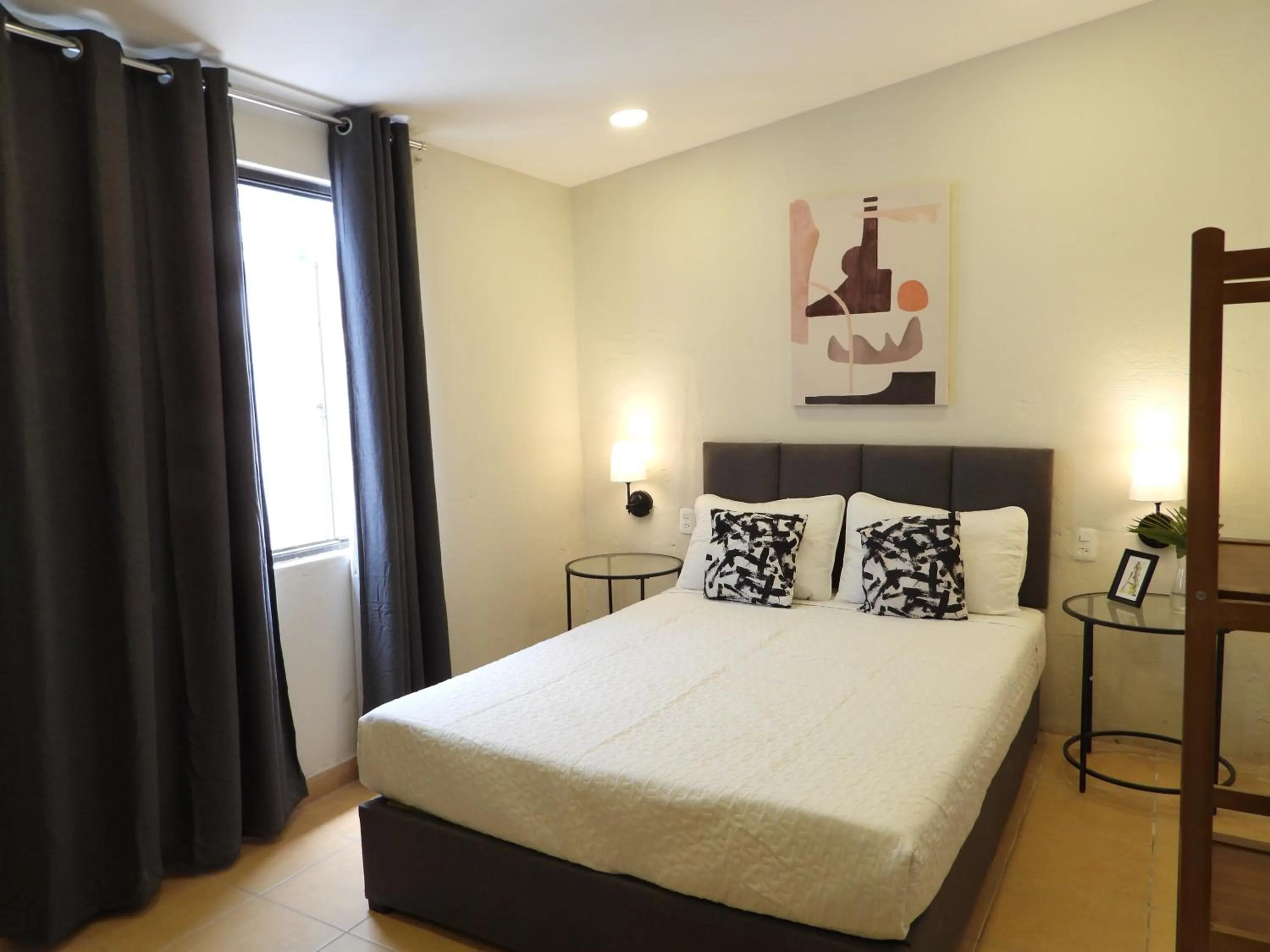 Bed in Singular Reforma