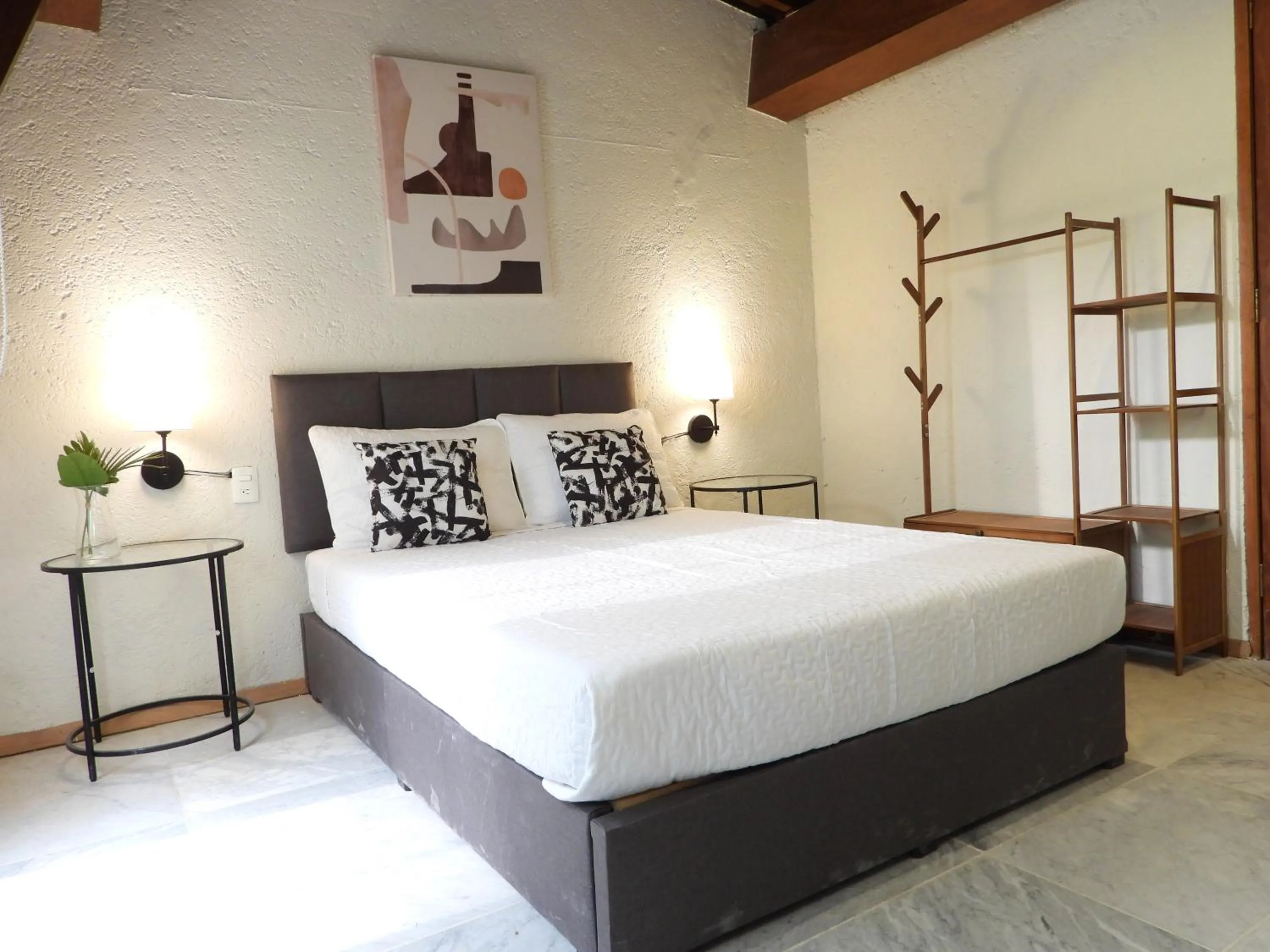 Bed in Singular Reforma