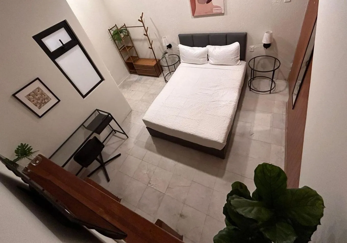 Photo of the whole room, Bed in Singular Reforma
