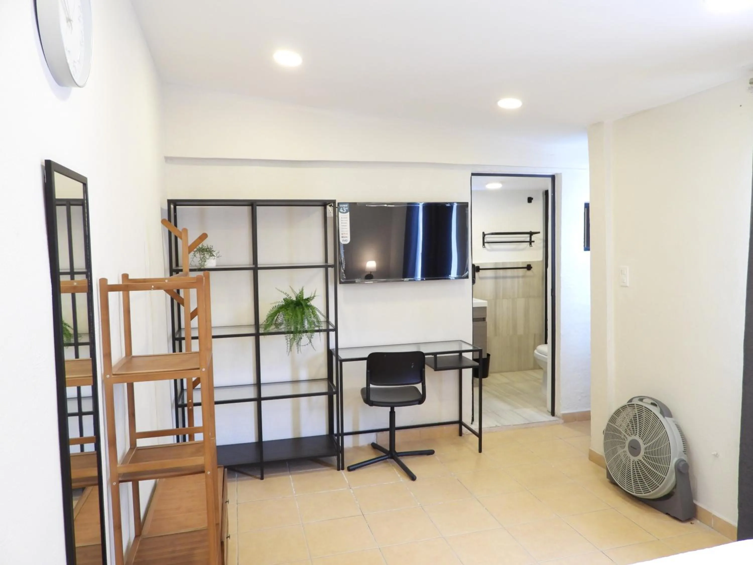 Photo of the whole room in Singular Reforma