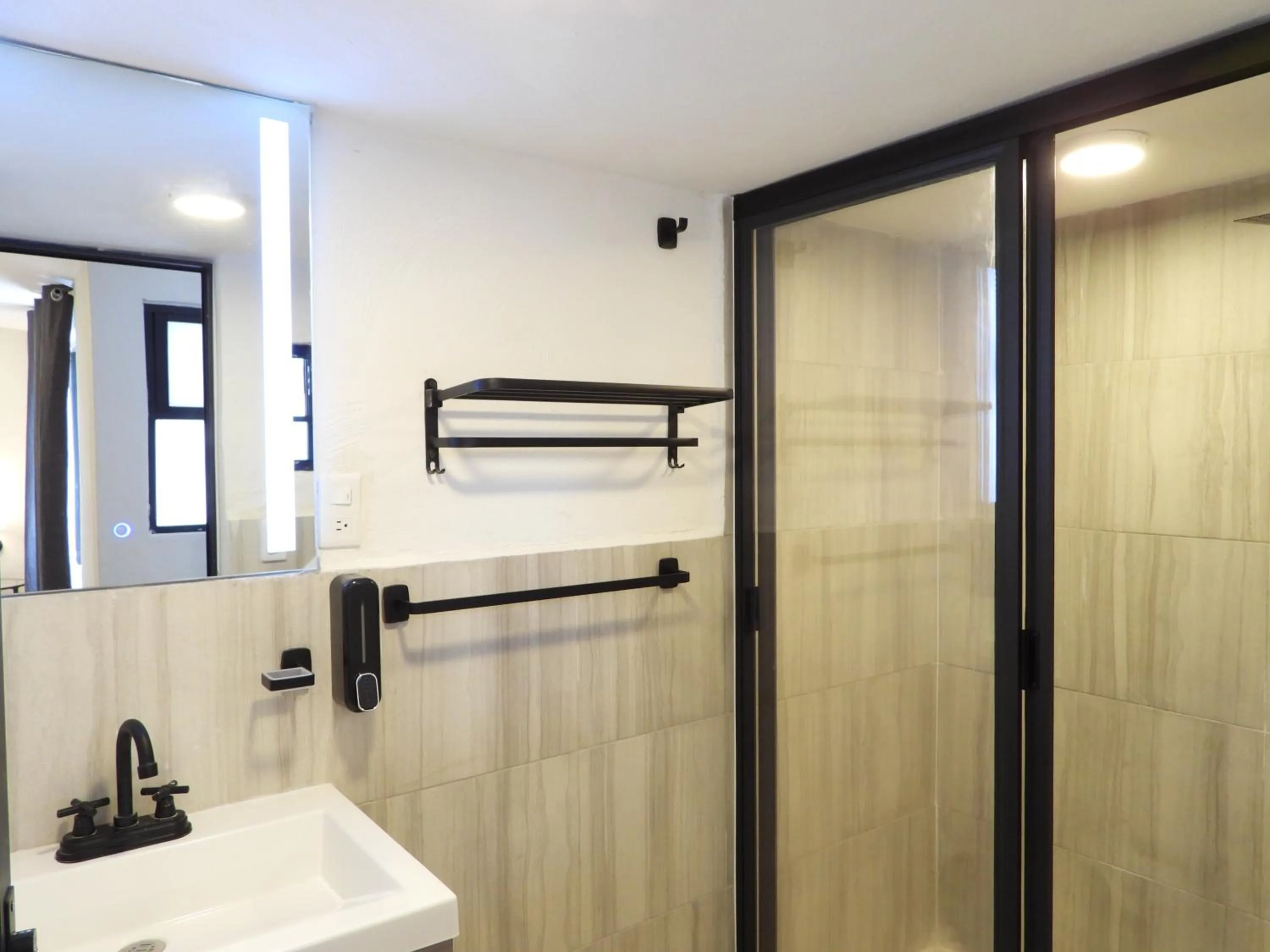 Bathroom in Singular Reforma