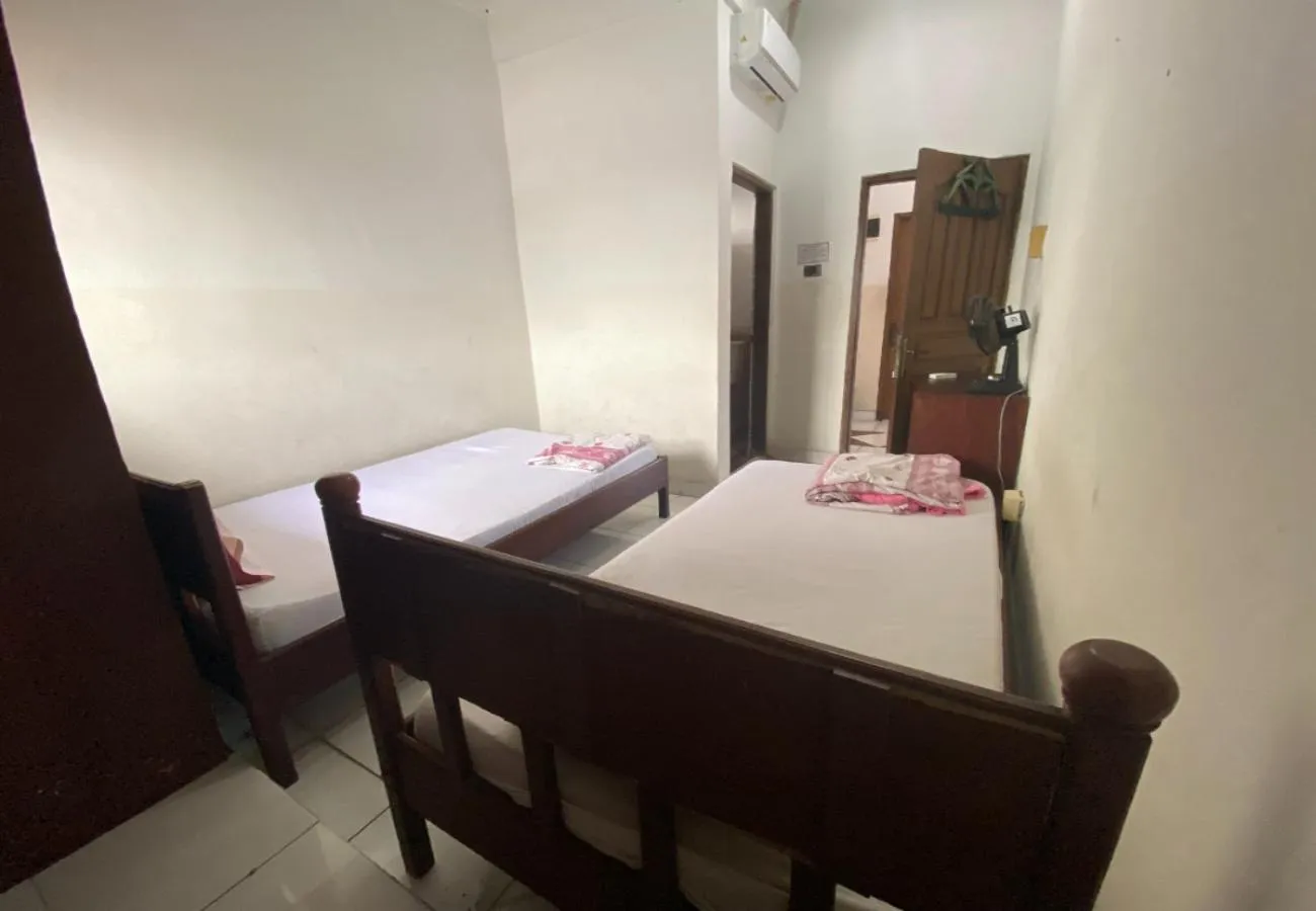 Bedroom, Bed in Hotel Candra Adigraha