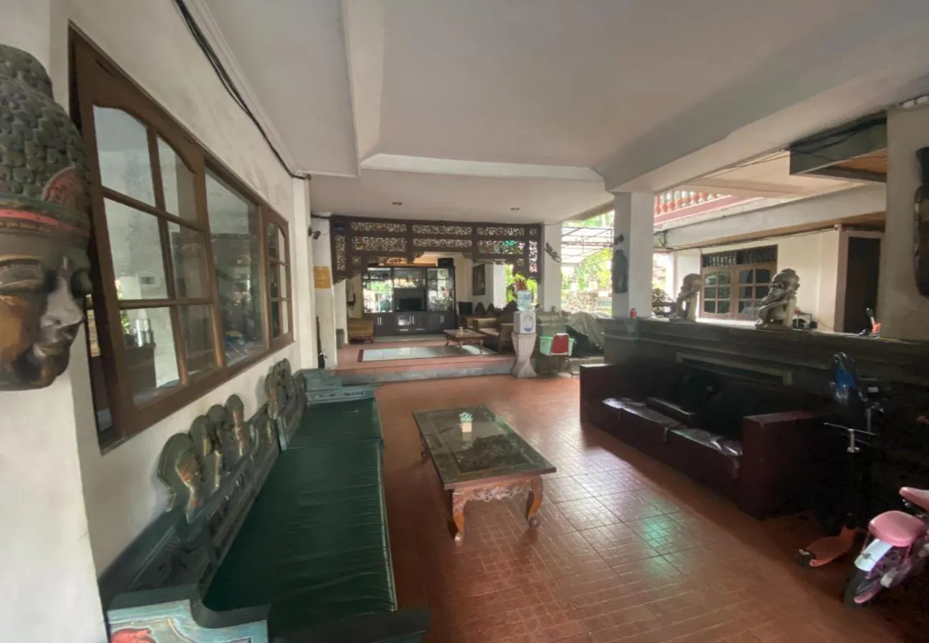 Lobby or reception in Hotel Candra Adigraha