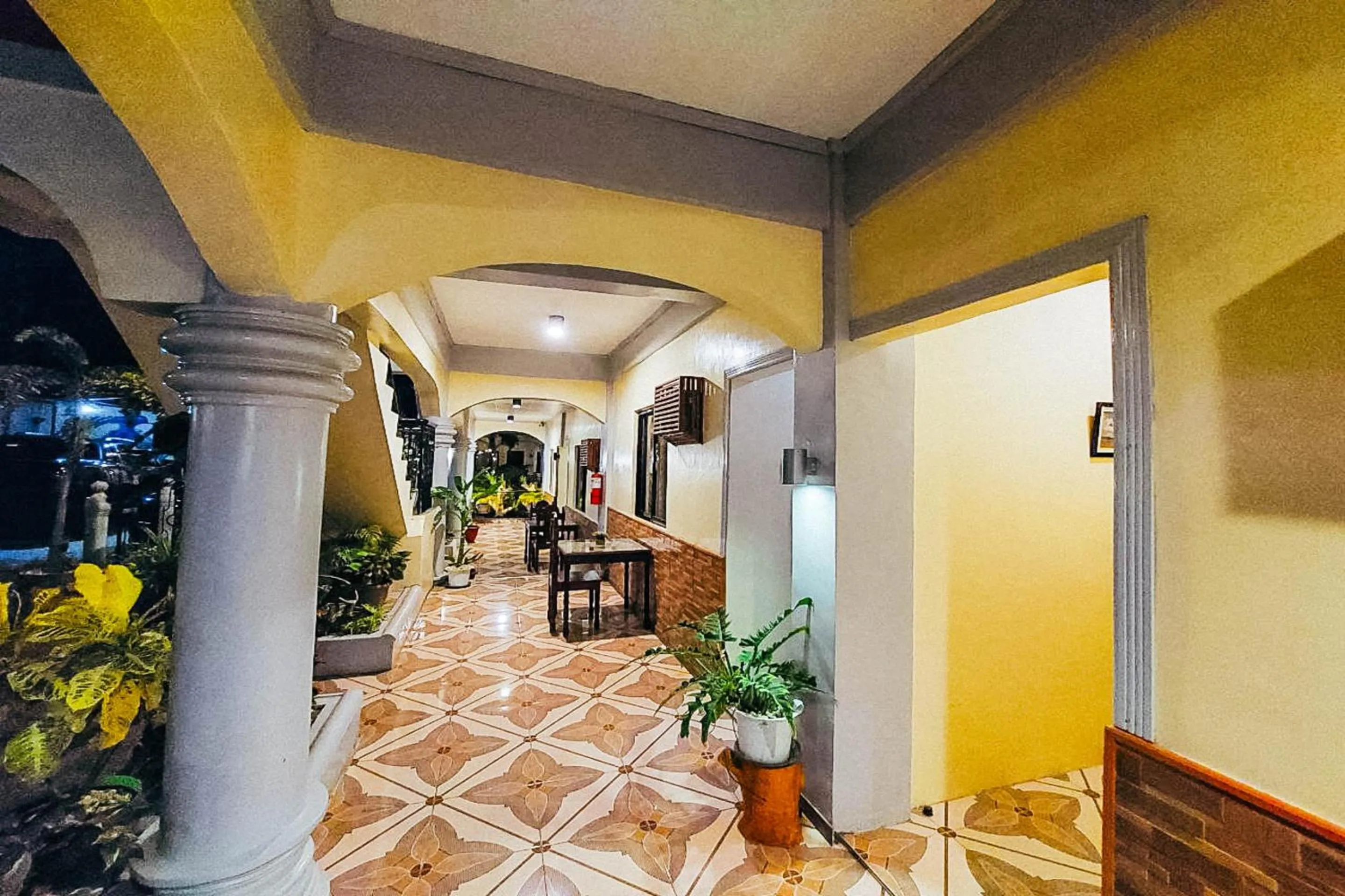 Property building in MBG Travellers Inn powered by Cocotel