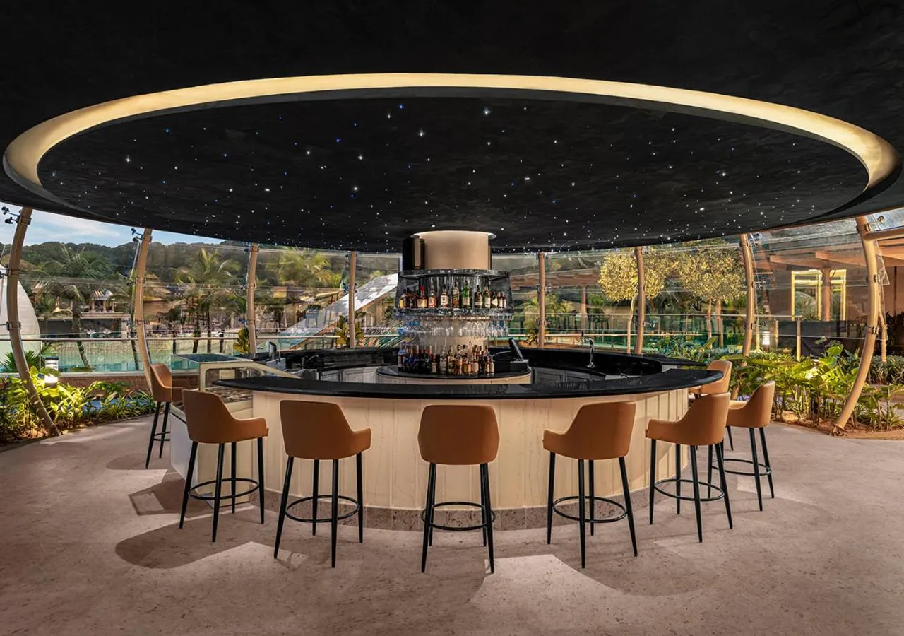Lounge or bar in The Villas at Sunway Resort Hotel
