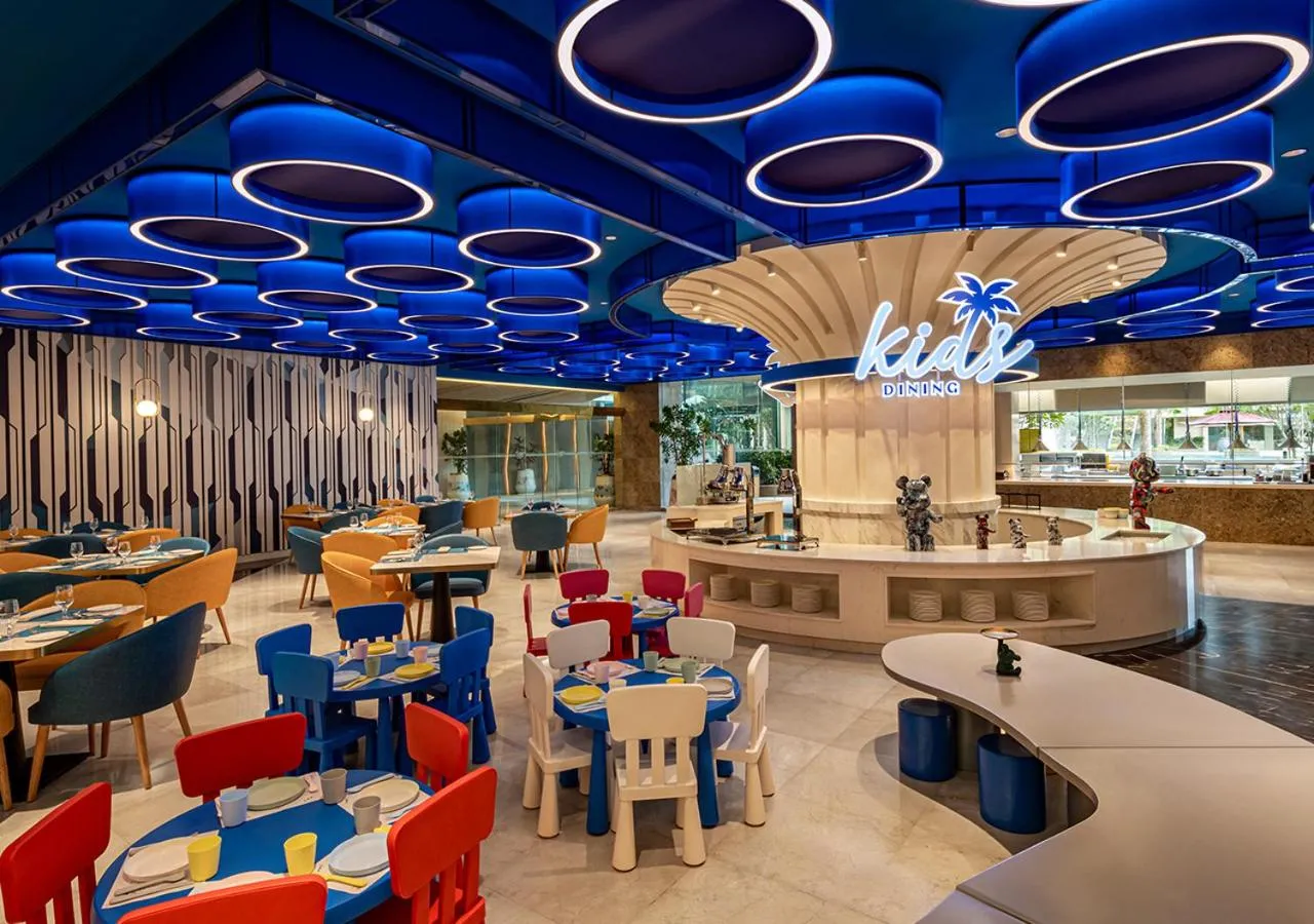 Buffet breakfast in The Villas at Sunway Resort Hotel