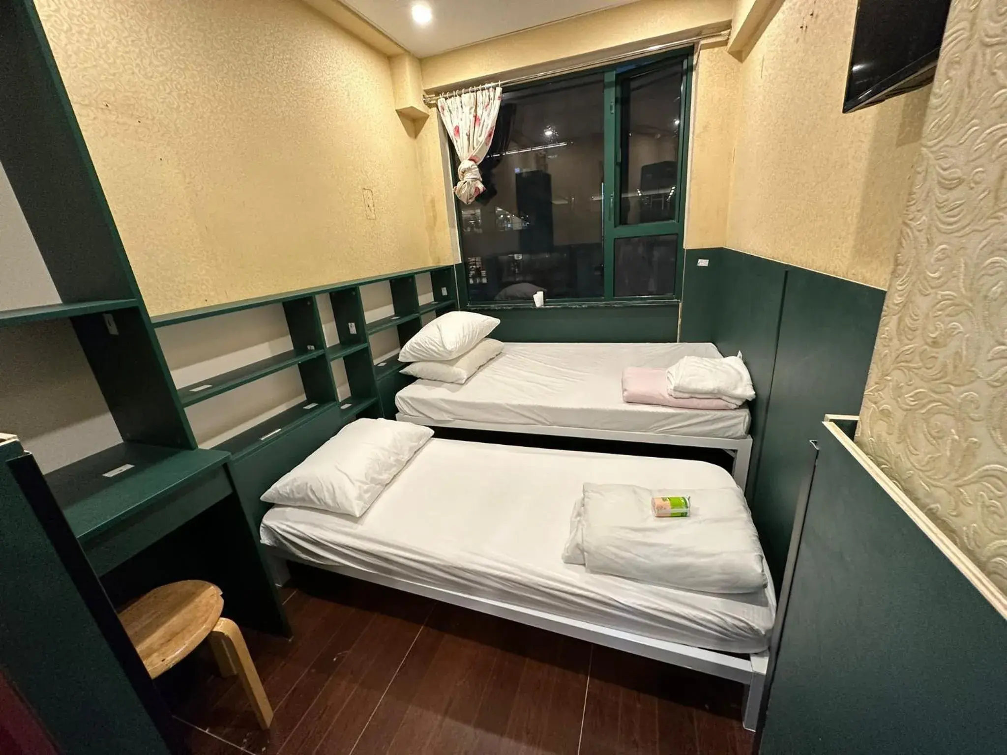 Bed in Just Inn on Nathan Road Bed in Just Inn on Nathan Road