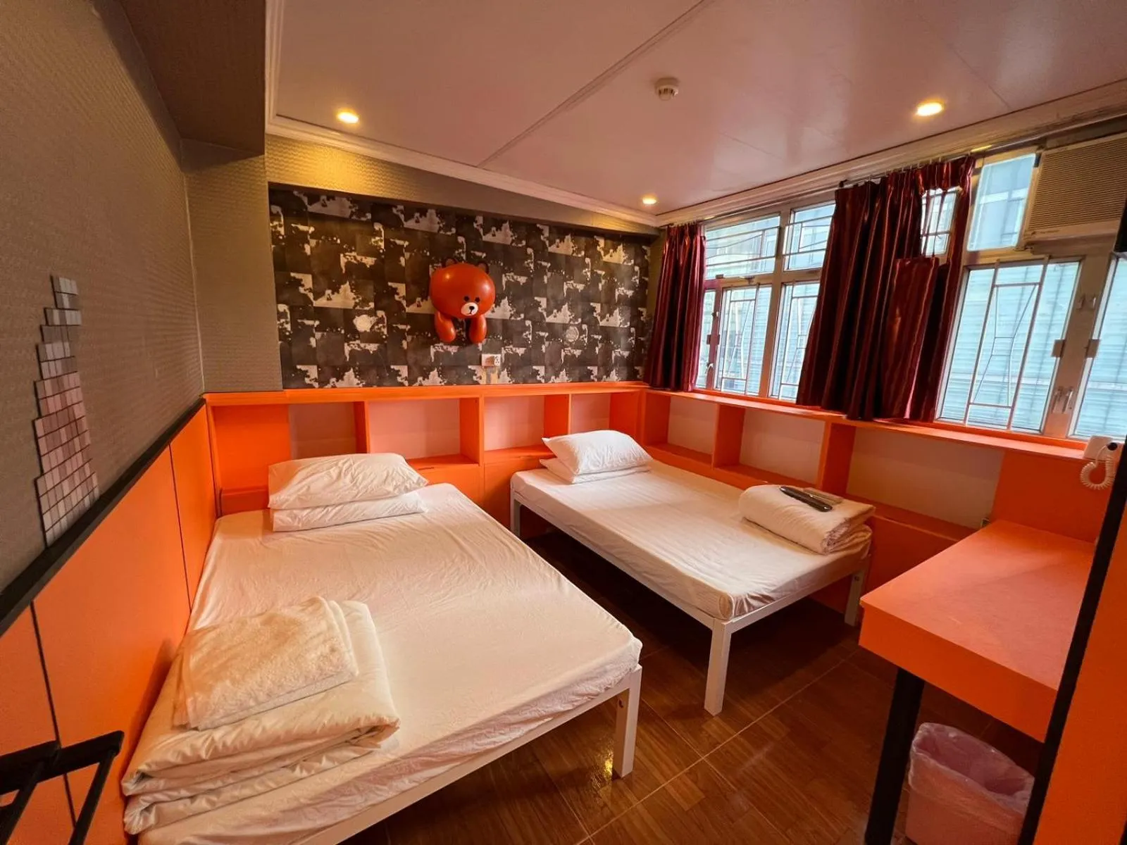 Bed in Hop Inn on Nathan Road