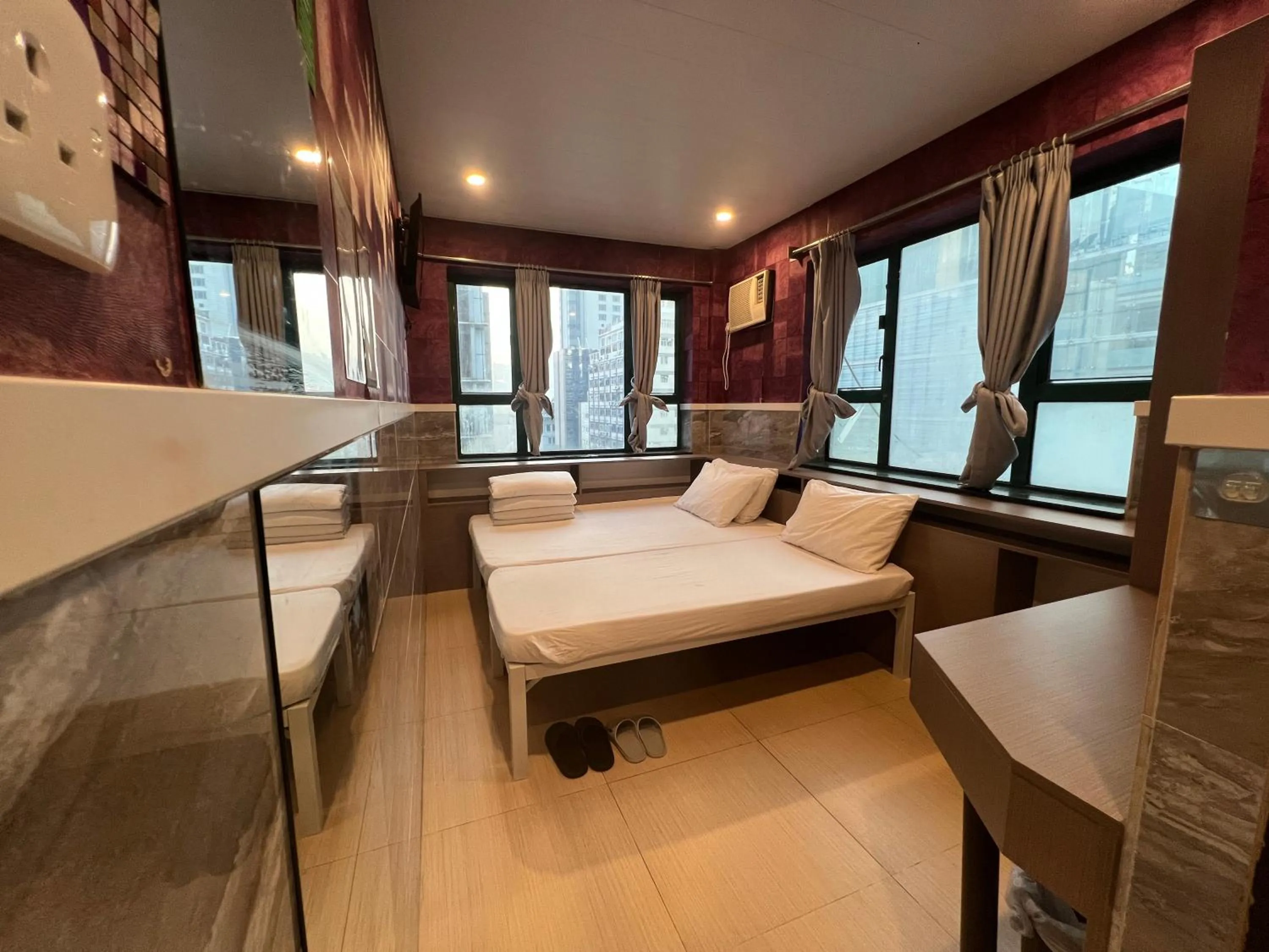 Bed in Hop Inn on Nathan Road