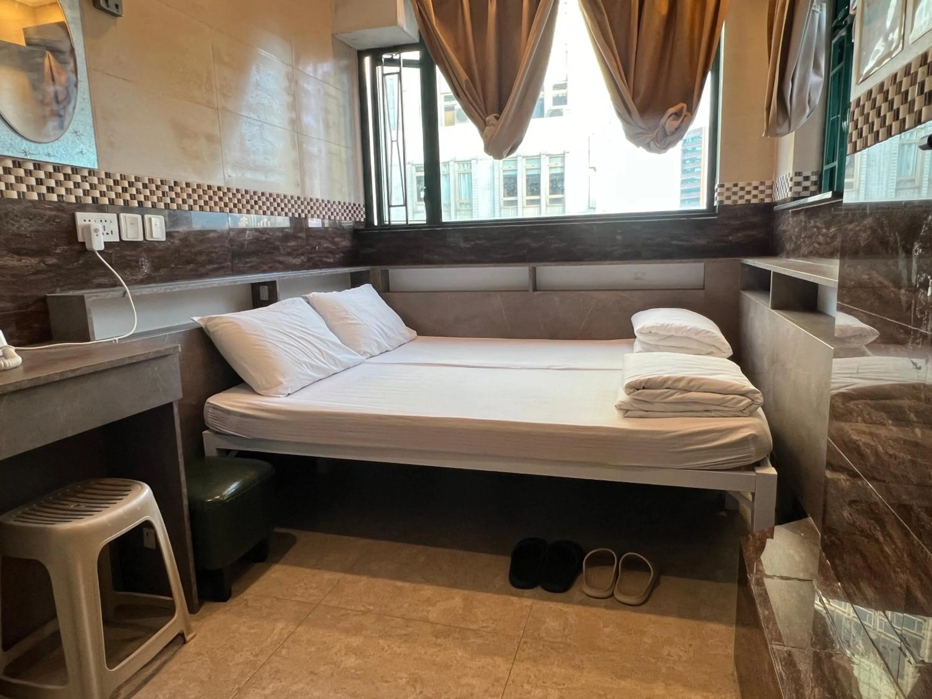 Bed in Hop Inn on Nathan Road