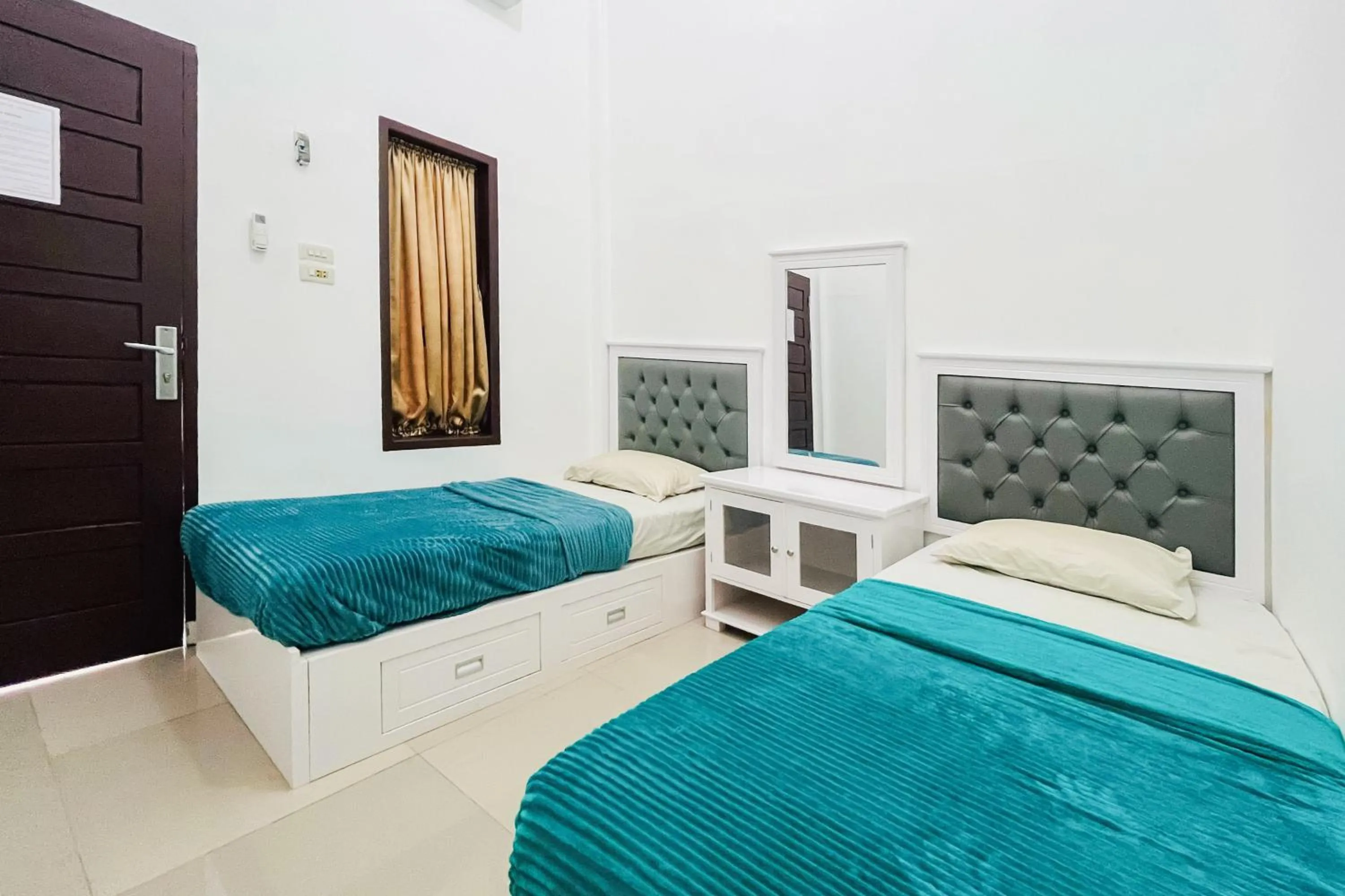 Standard Twin Room - single occupancy in De Farasat Hotel Syariah RedPartner