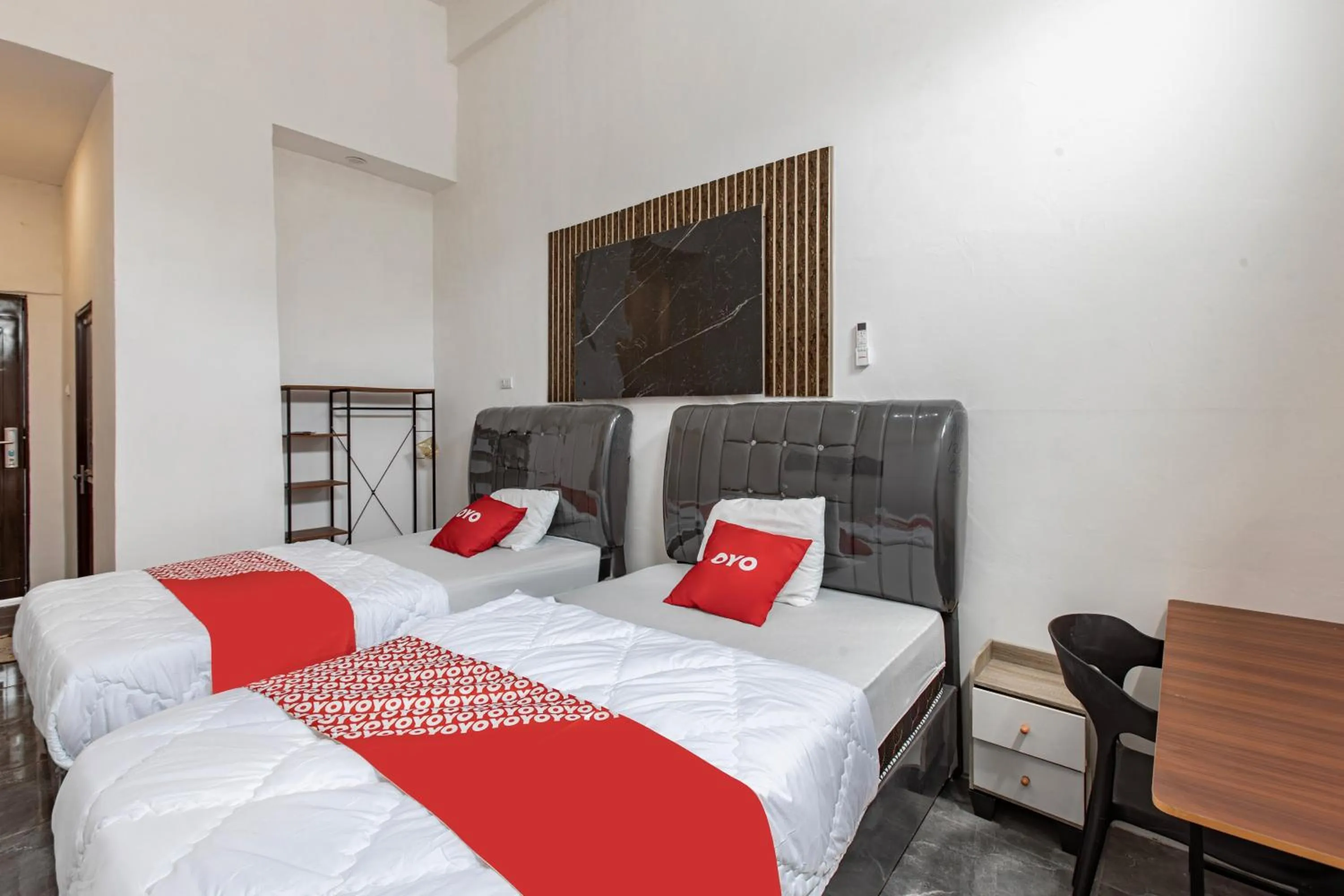 Bedroom, Bed in Hotel O Guest House Maria