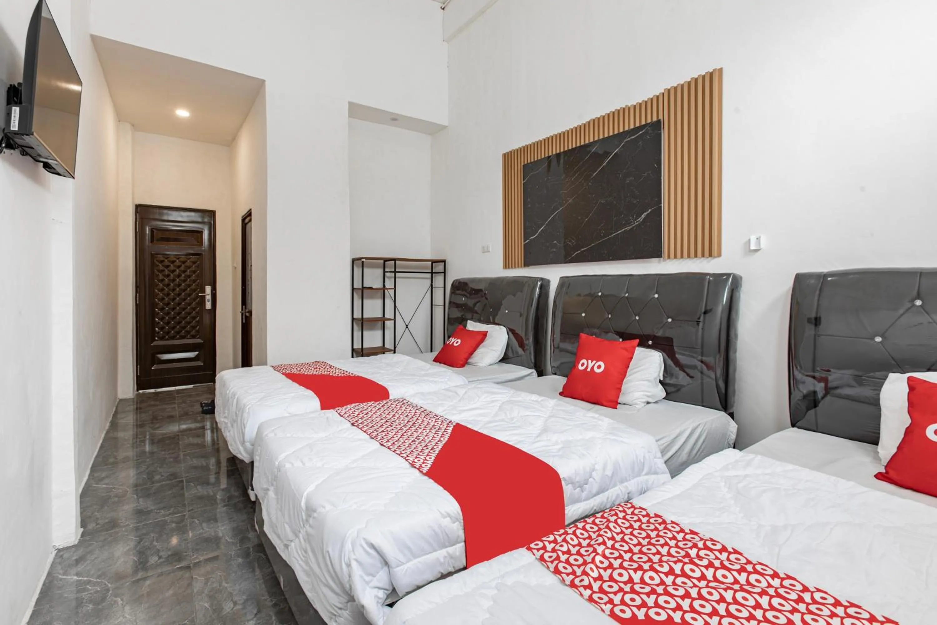 Bedroom, Bed in Hotel O Guest House Maria