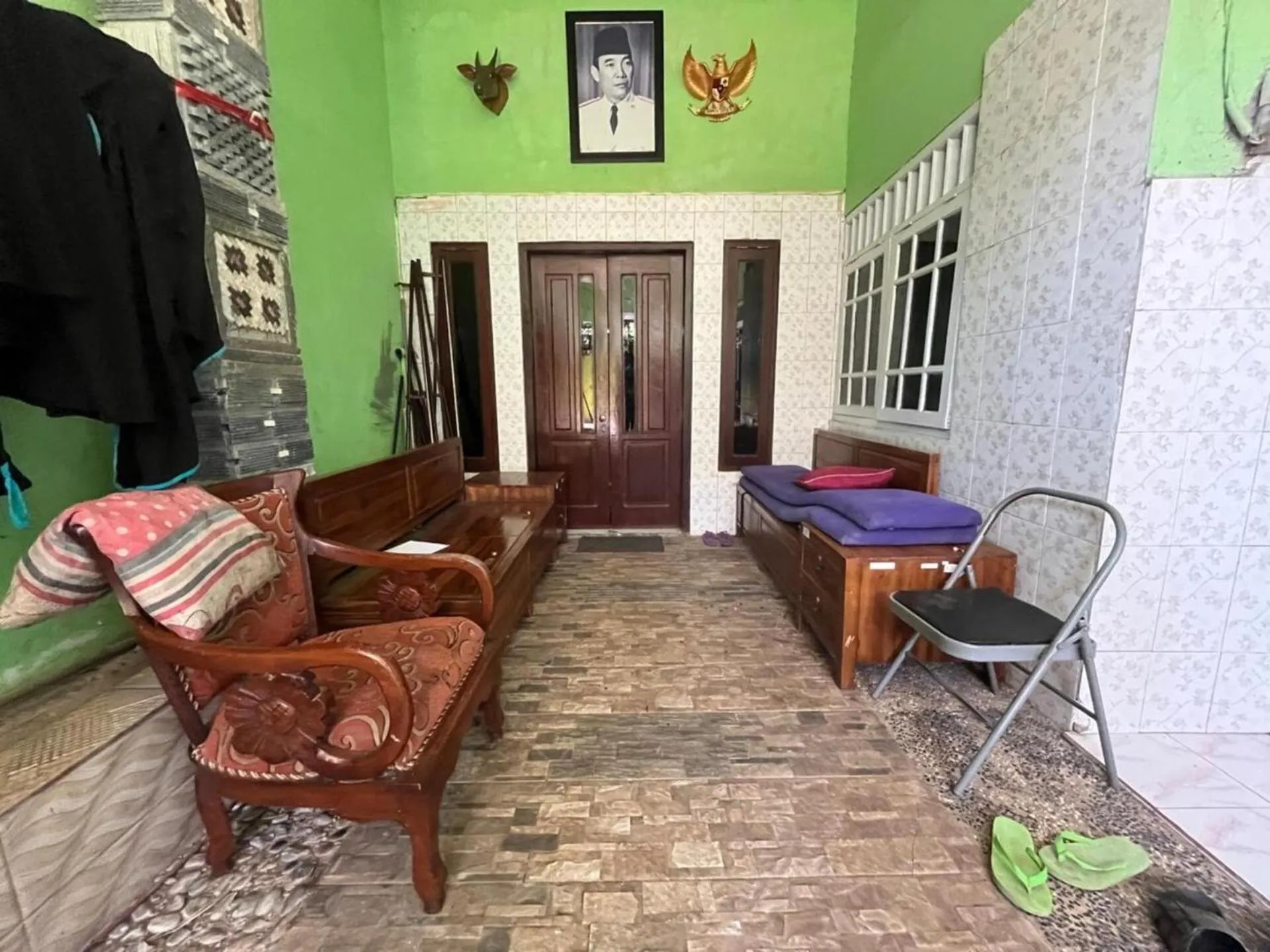 Lobby or reception in SPOT ON 93999 Kost Ibu Joko Syariah