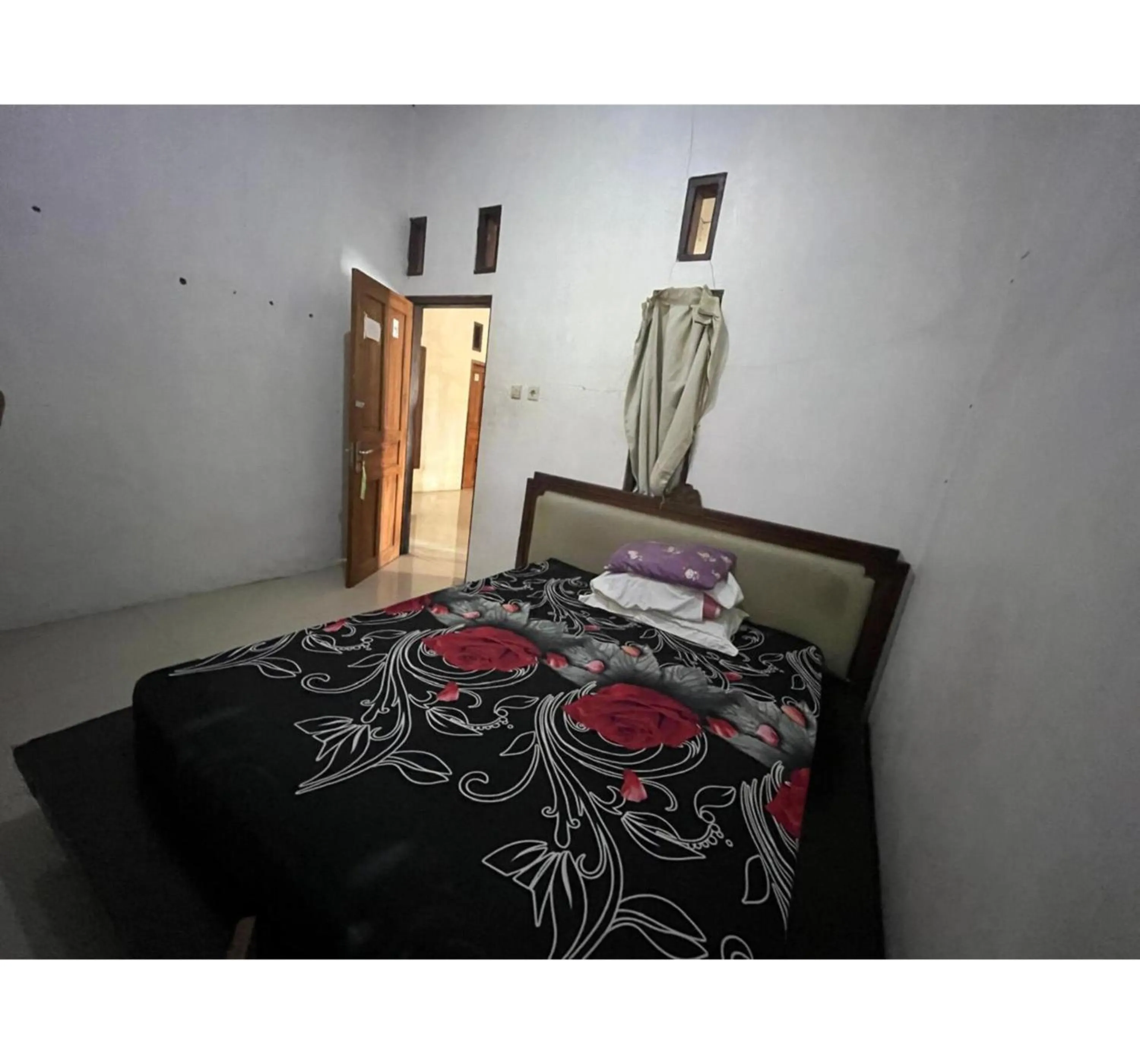 Bedroom, Bed in SPOT ON 93999 Kost Ibu Joko Syariah