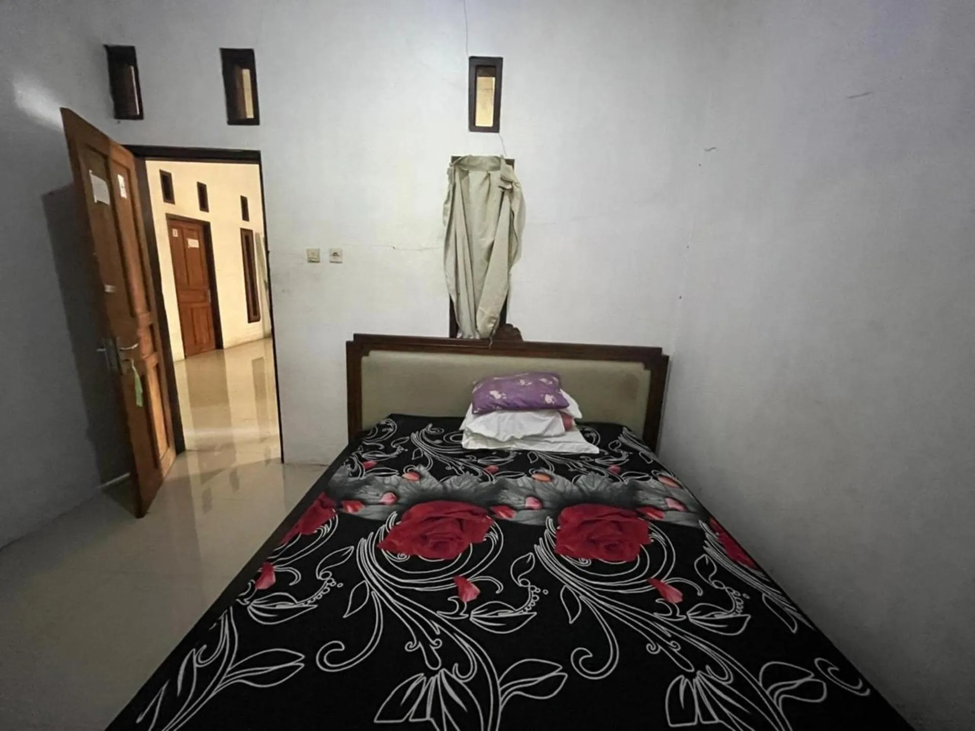 Bedroom, Bed in SPOT ON 93999 Kost Ibu Joko Syariah