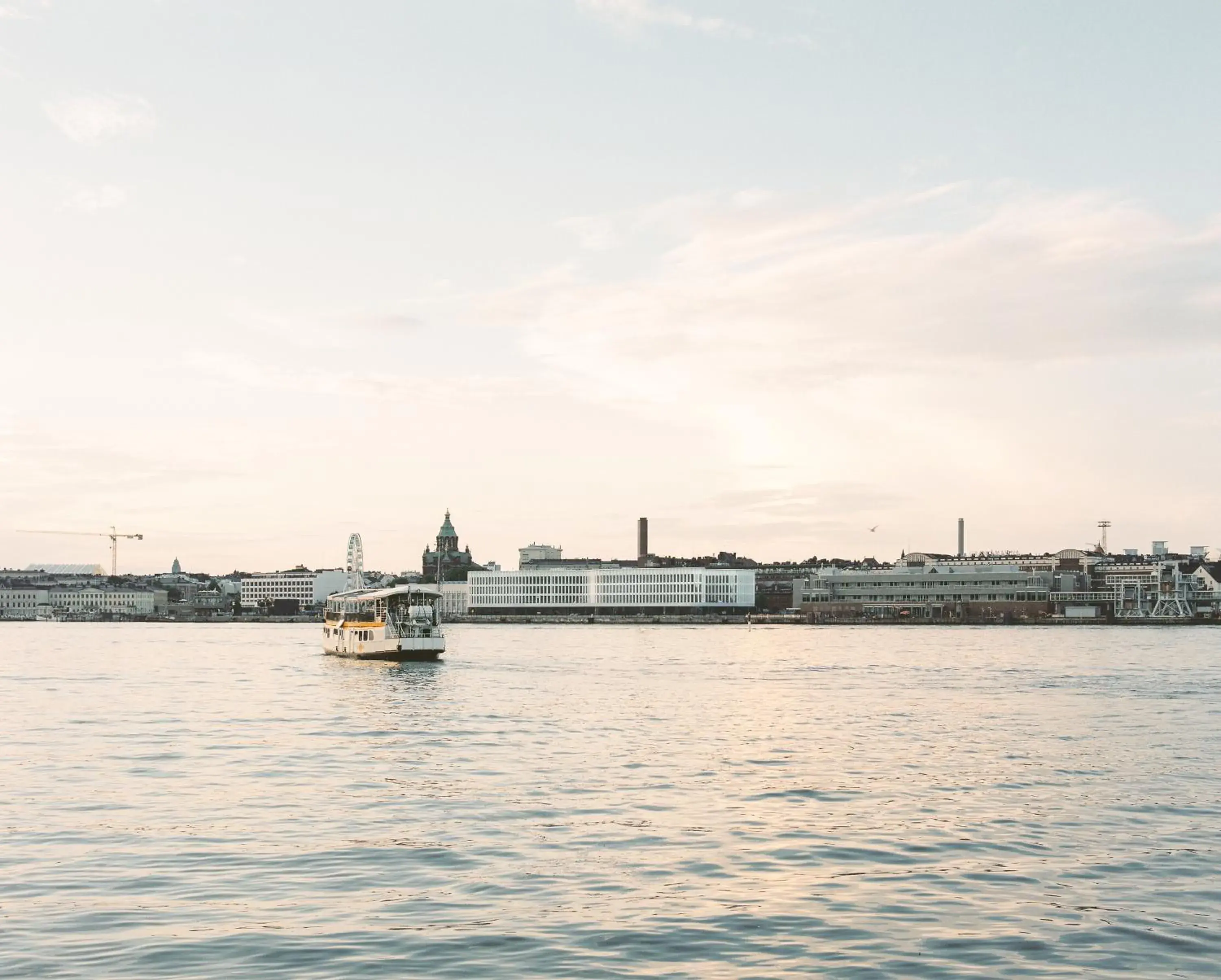 Property building in Solo Sokos Hotel Pier 4 Property building in Solo Sokos Hotel Pier 4