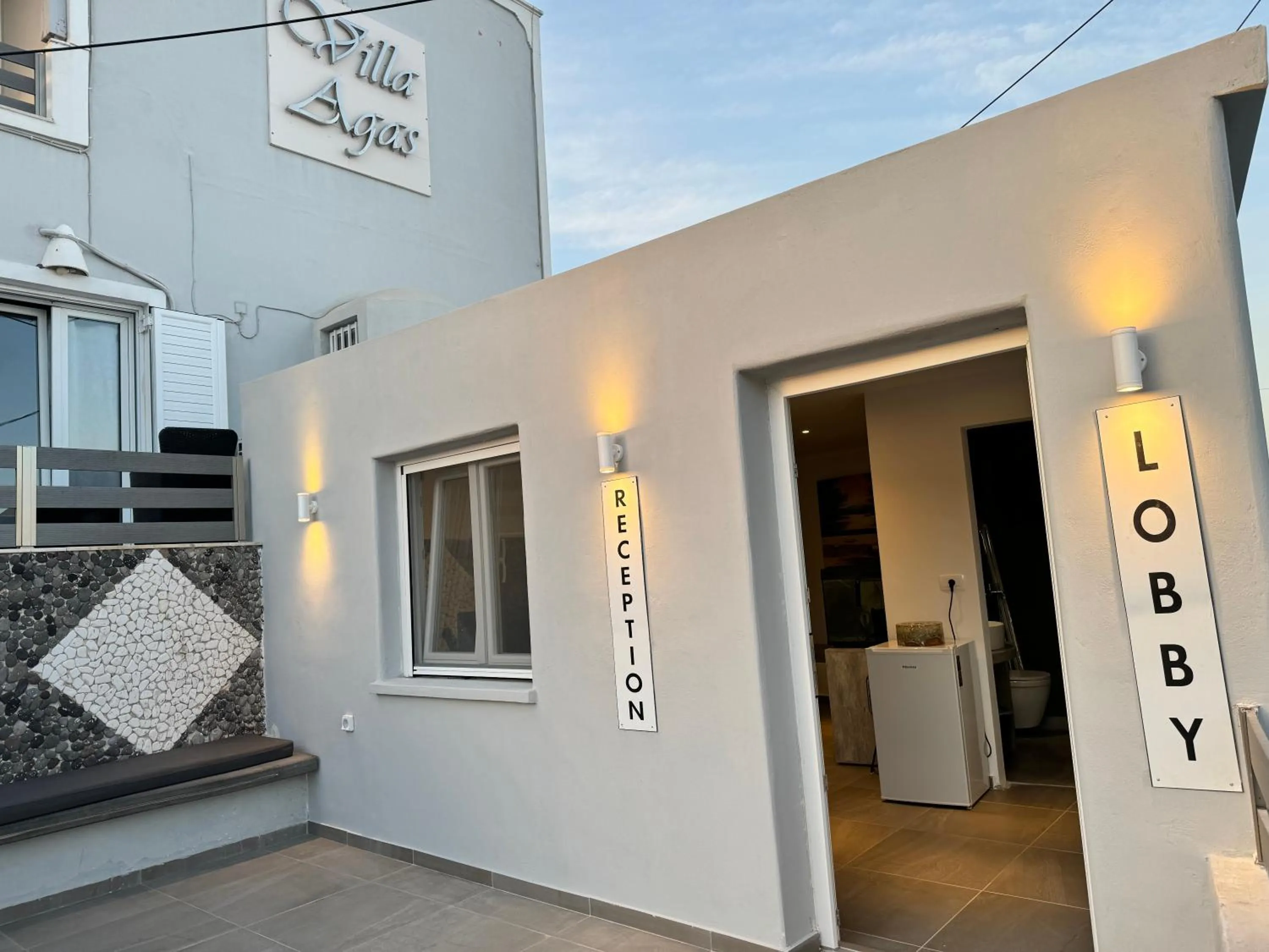 Property building in Villa Agas