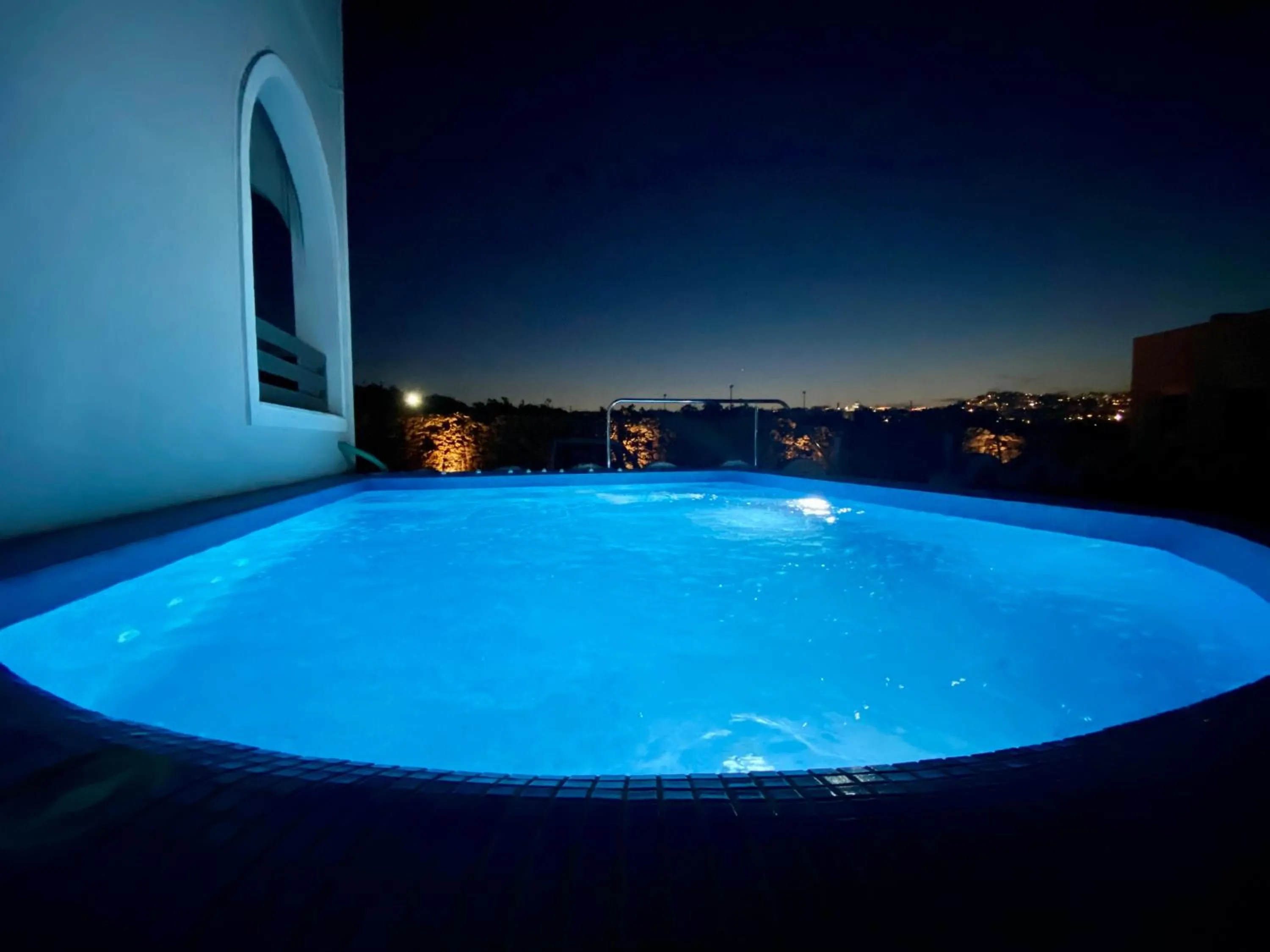 Hot Tub in Villa Agas