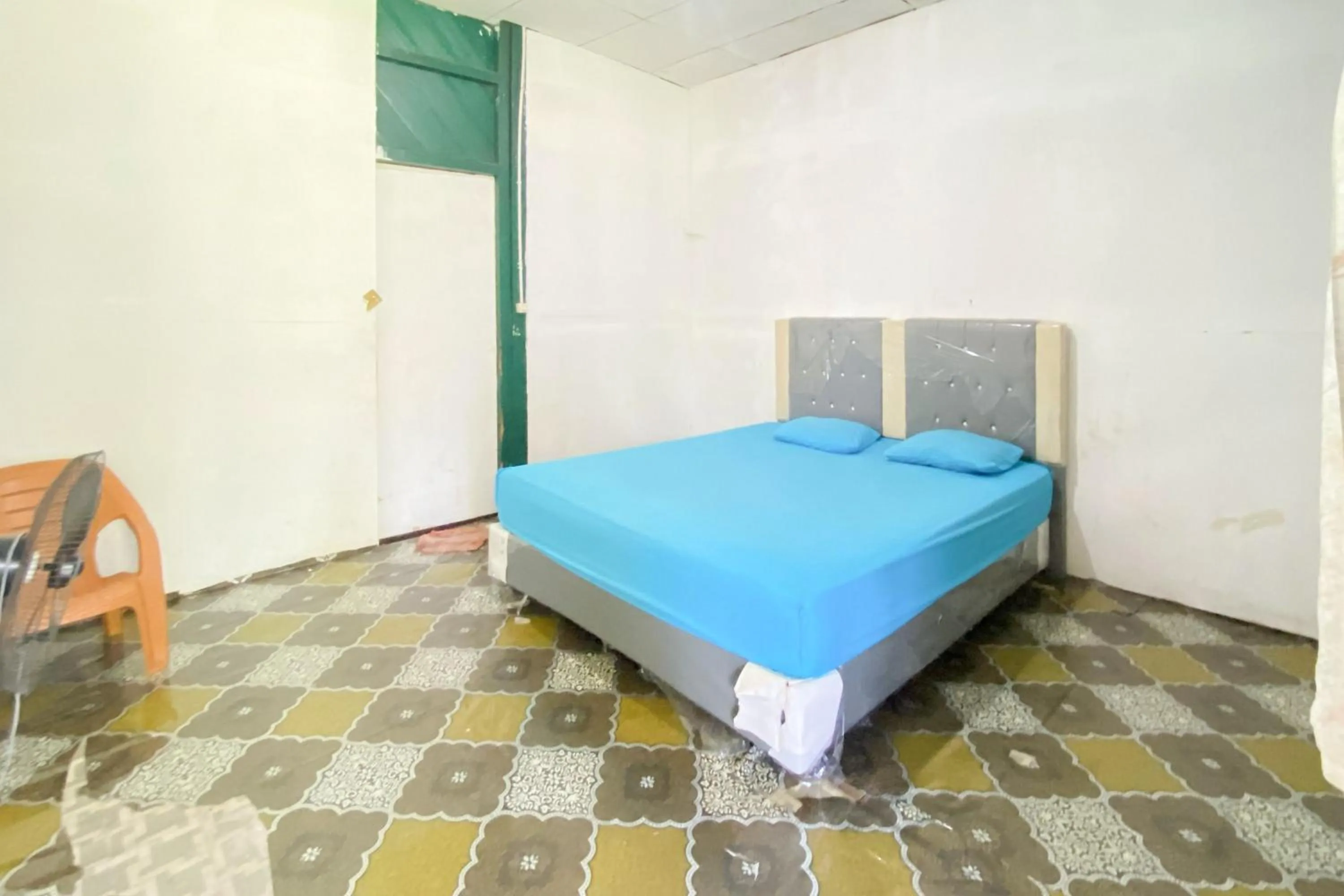 Bedroom, Bed in Hotel Pantai Panjang Bengkulu RedPartner