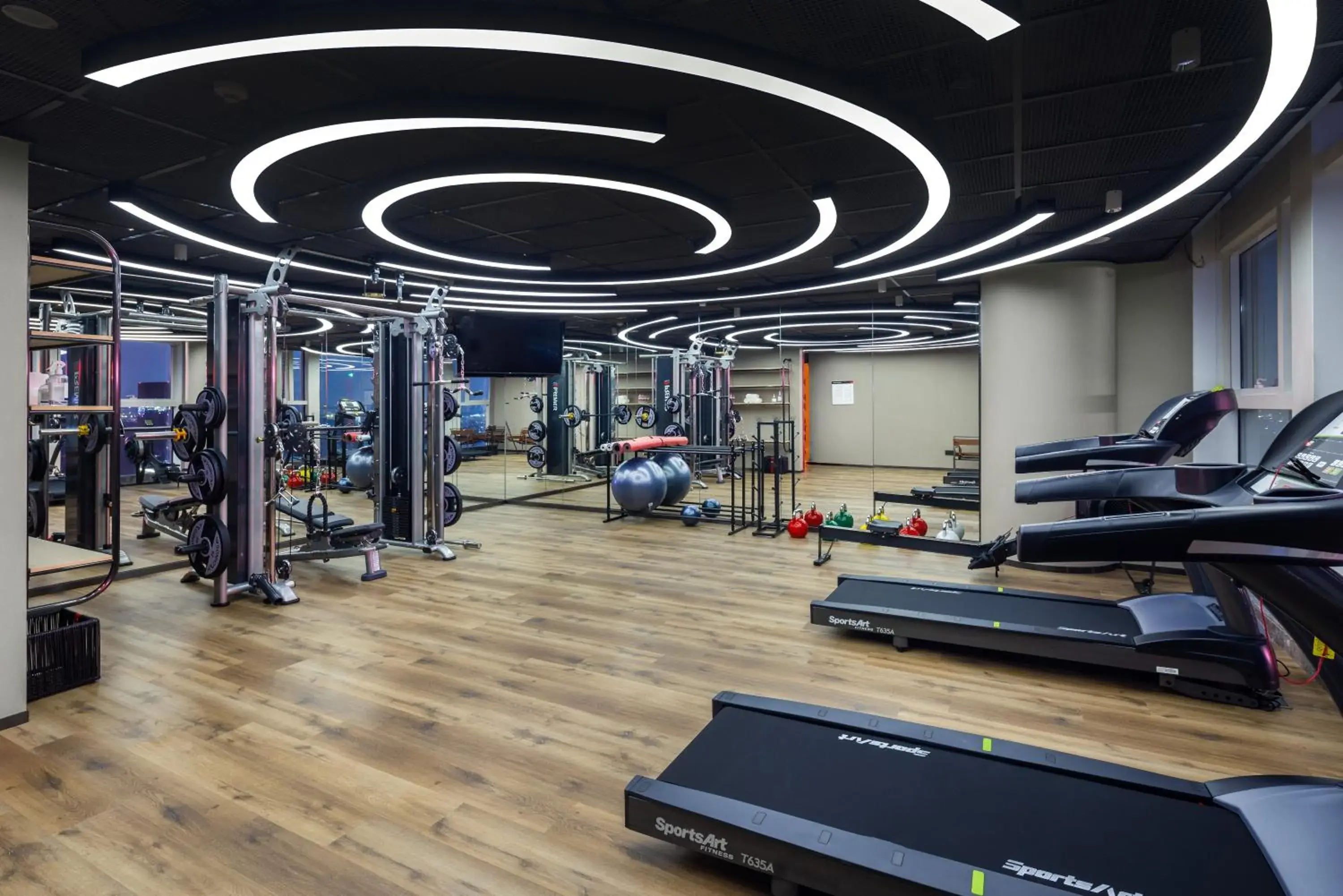 Fitness centre/facilities in Radisson Red Guangzhou South Railway Station Fitness centre/facilities in Radisson Red Guangzhou South Railway Station