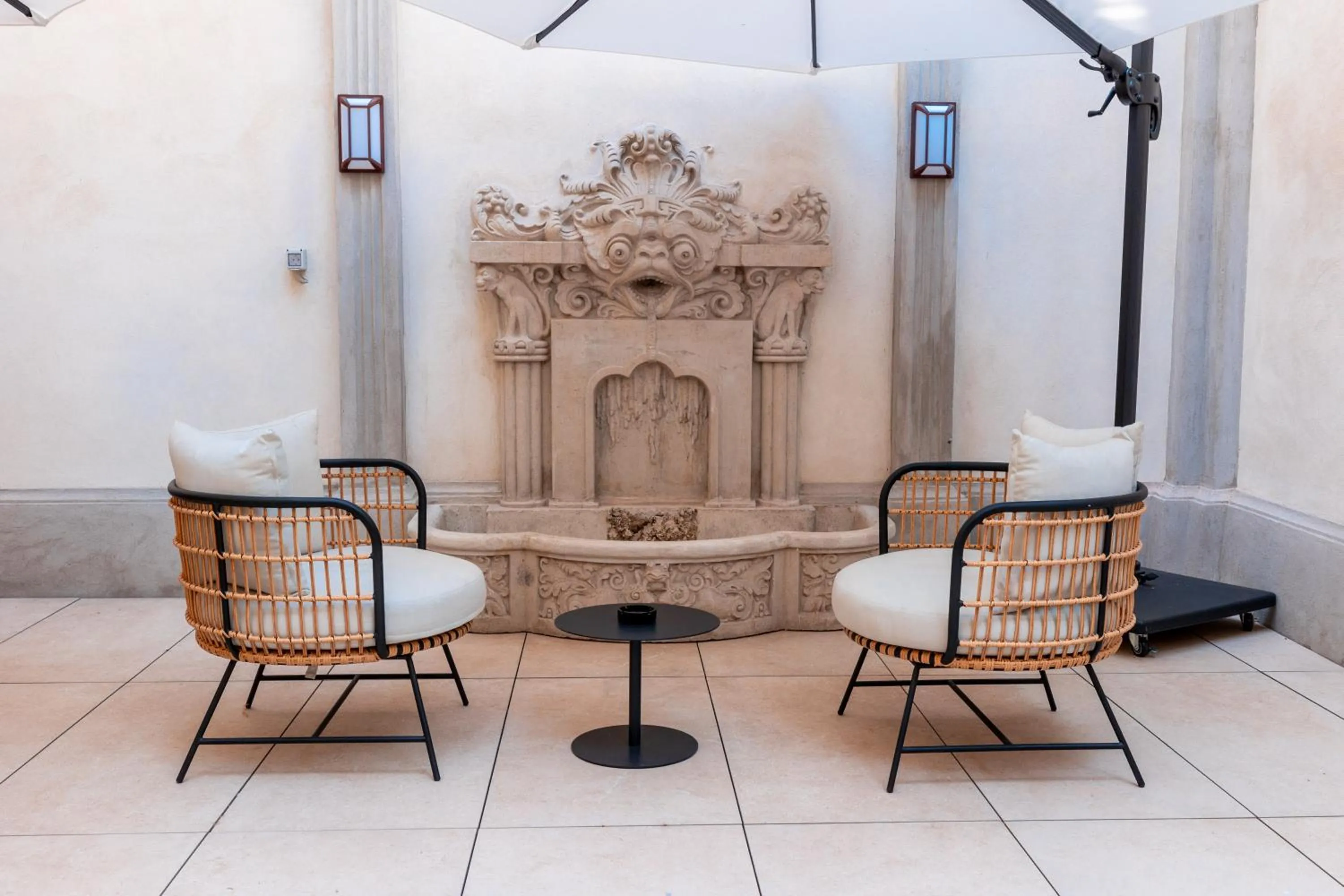 Balcony/Terrace in Ecletico Villa