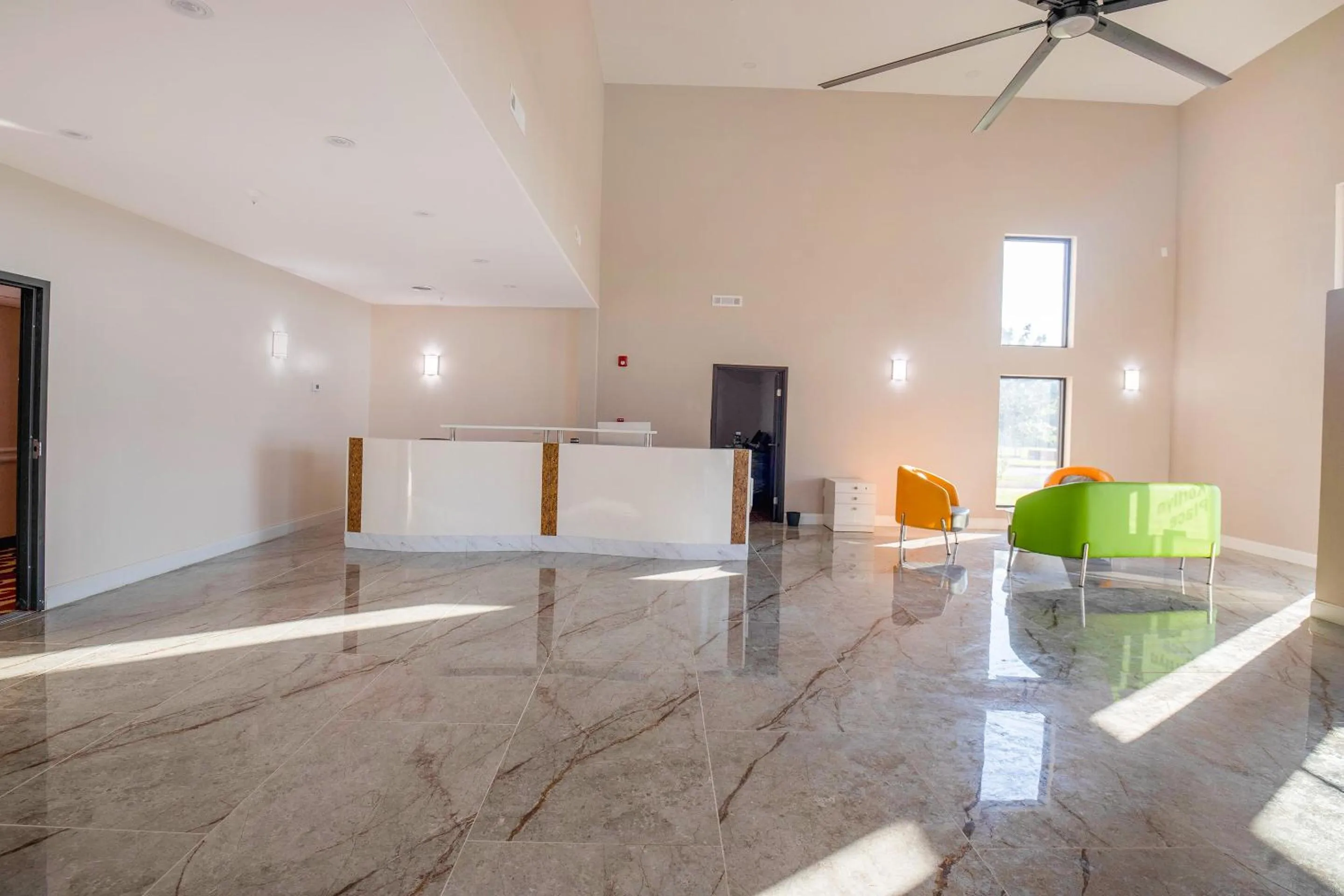 Lobby or reception in OYO Hotel Adairsville Calhoun South I-75