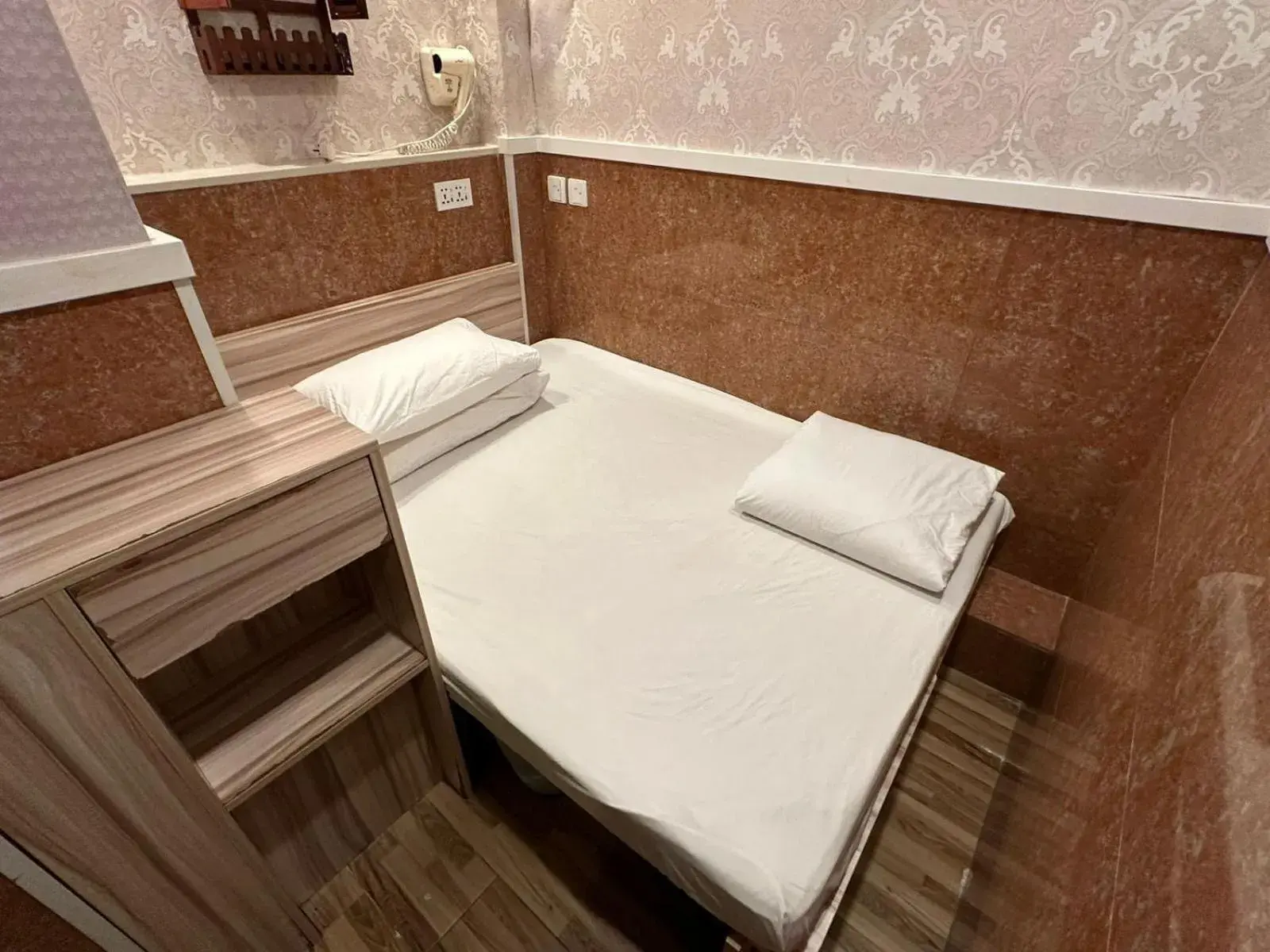 Bed in New Garden Hostel Bed in New Garden Hostel