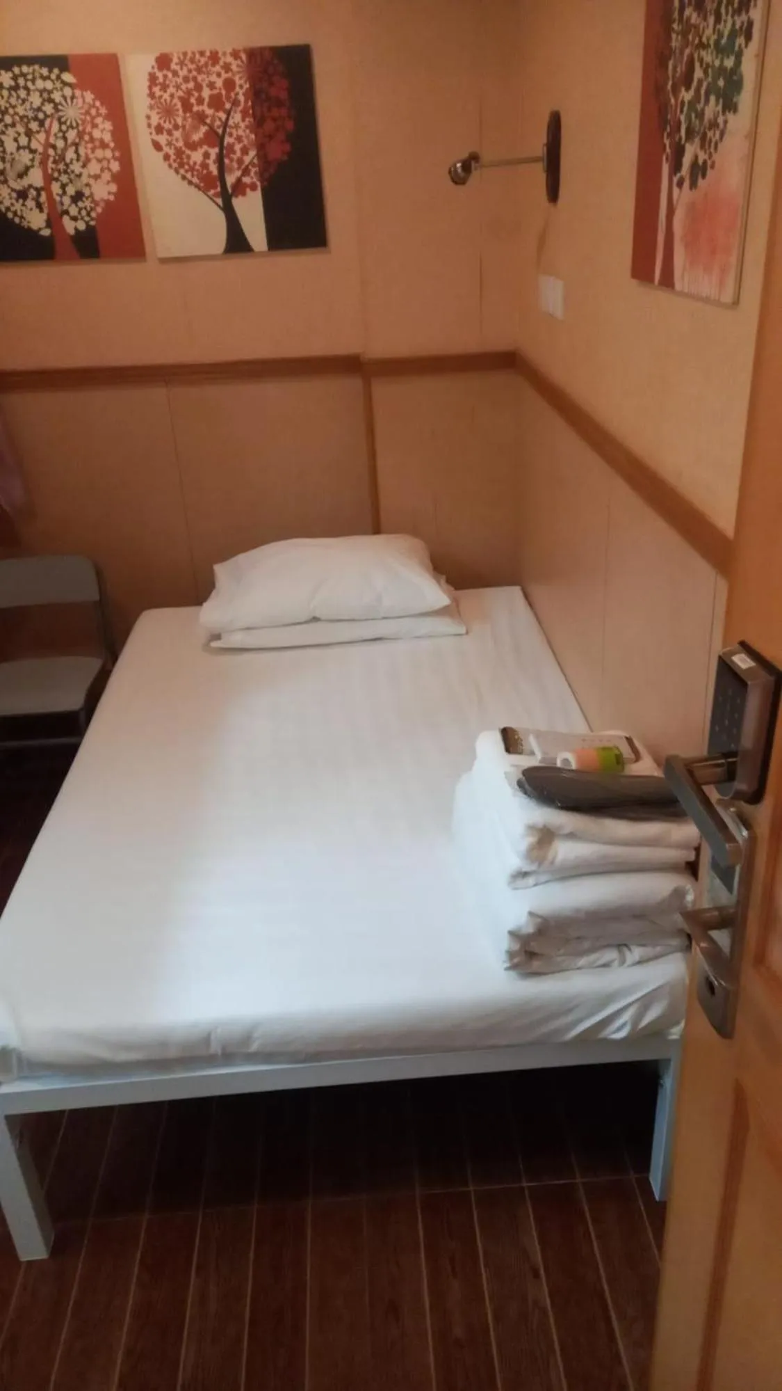 Bed in New Garden Hostel