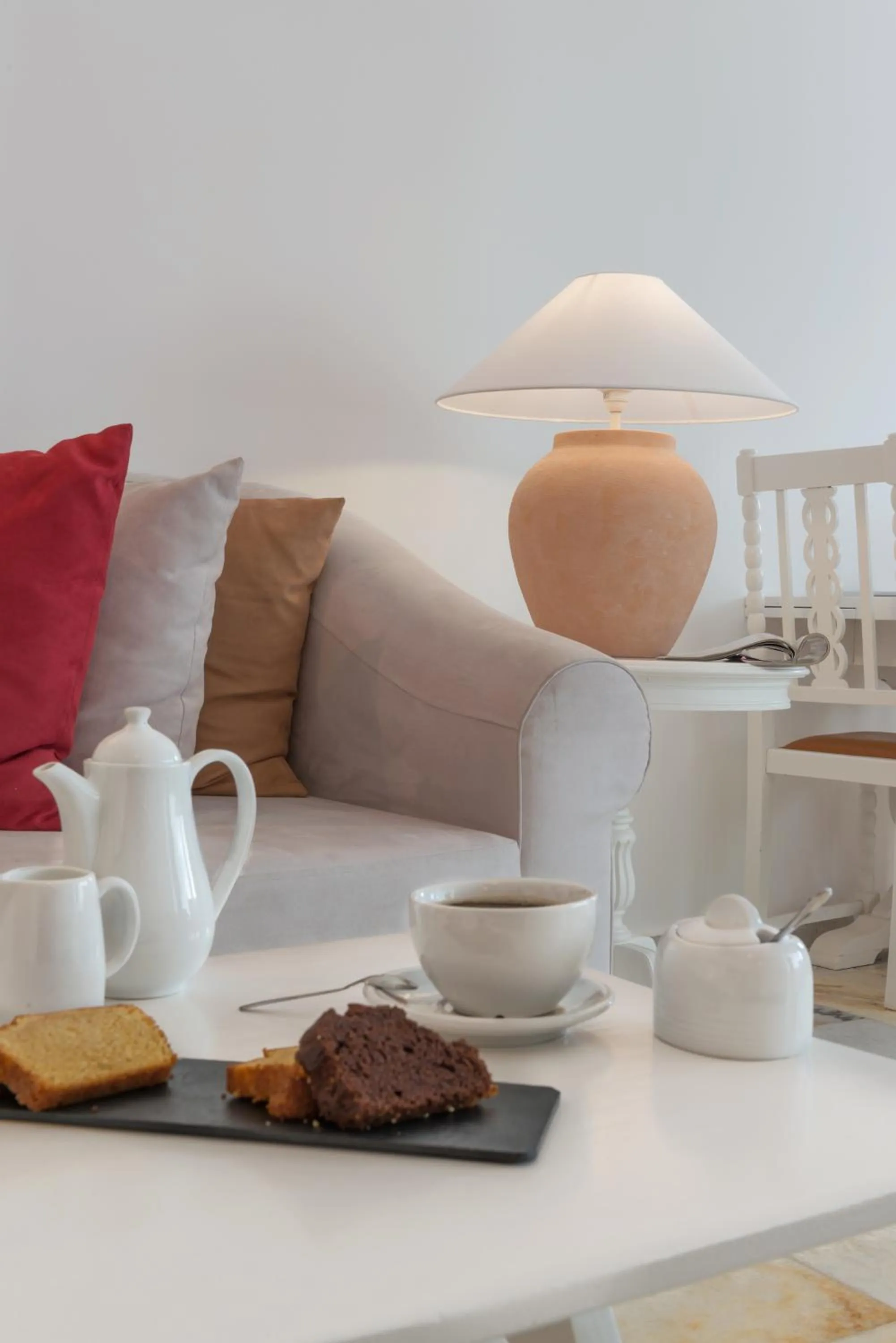 Food in Iliovasilema Suites