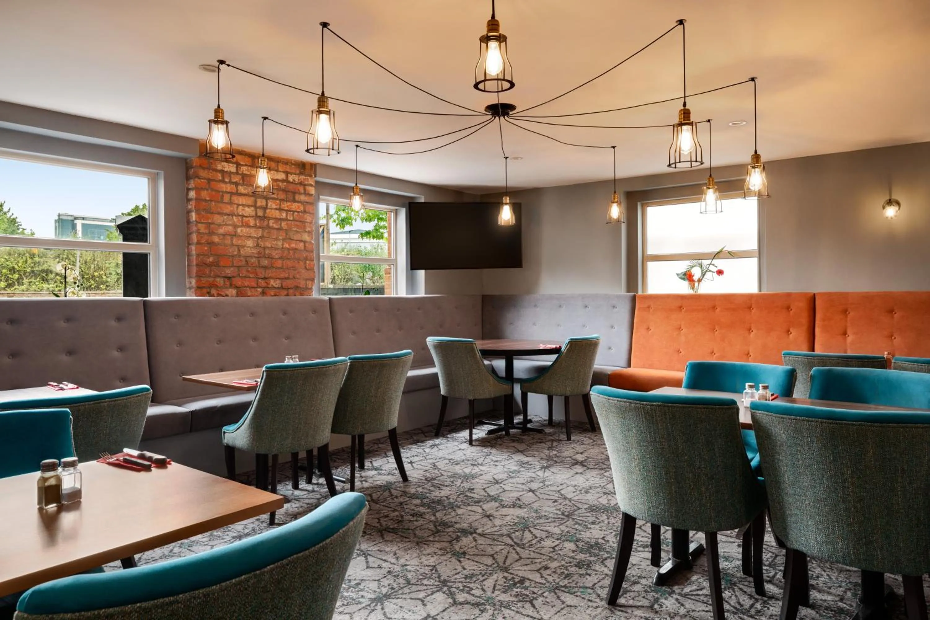 Restaurant/places to eat in Trafford Hall Hotel Manchester, Trademark Collection by Wyndham