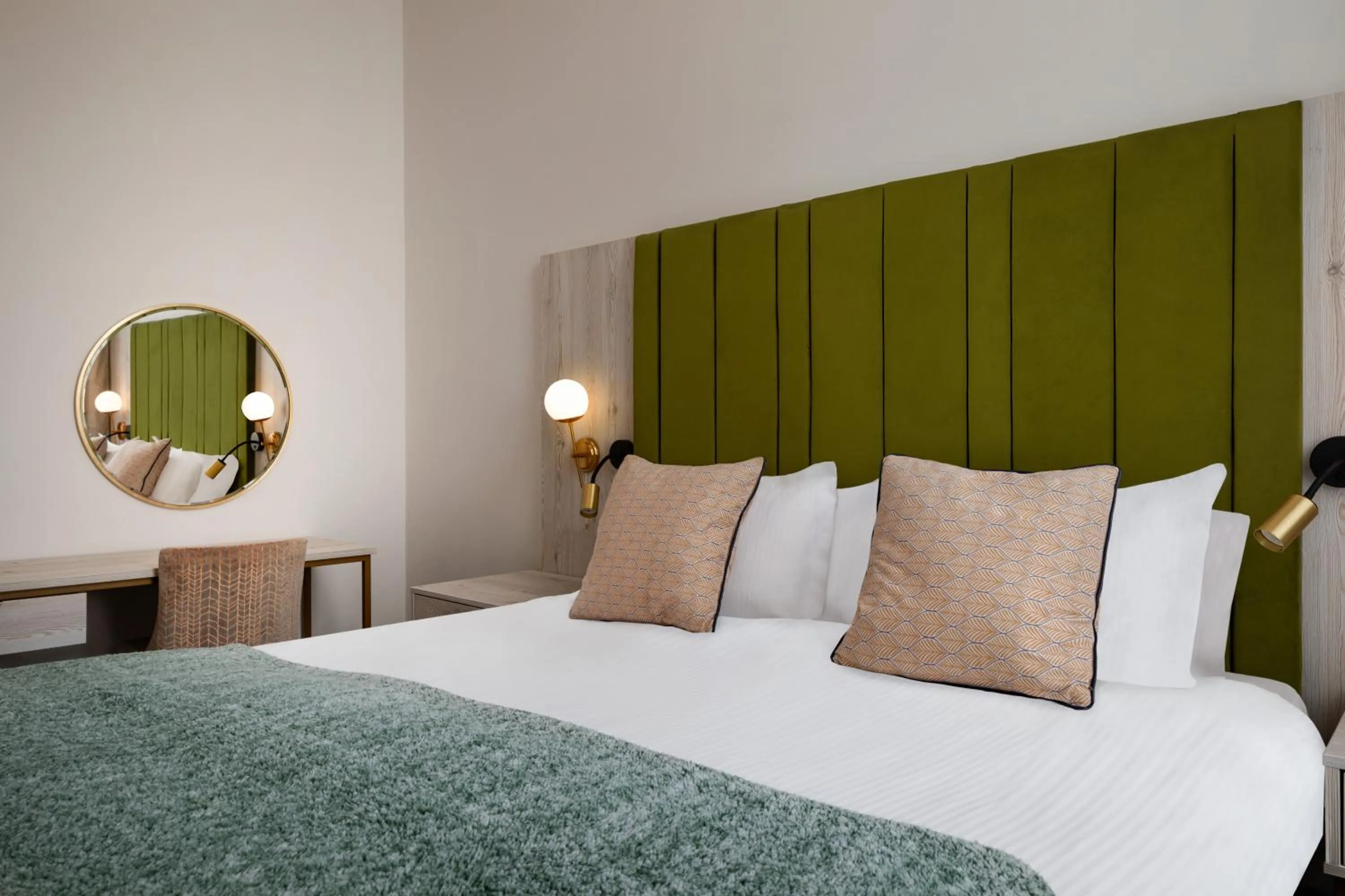 Bedroom, Bed in Trafford Hall Hotel Manchester, Trademark Collection by Wyndham