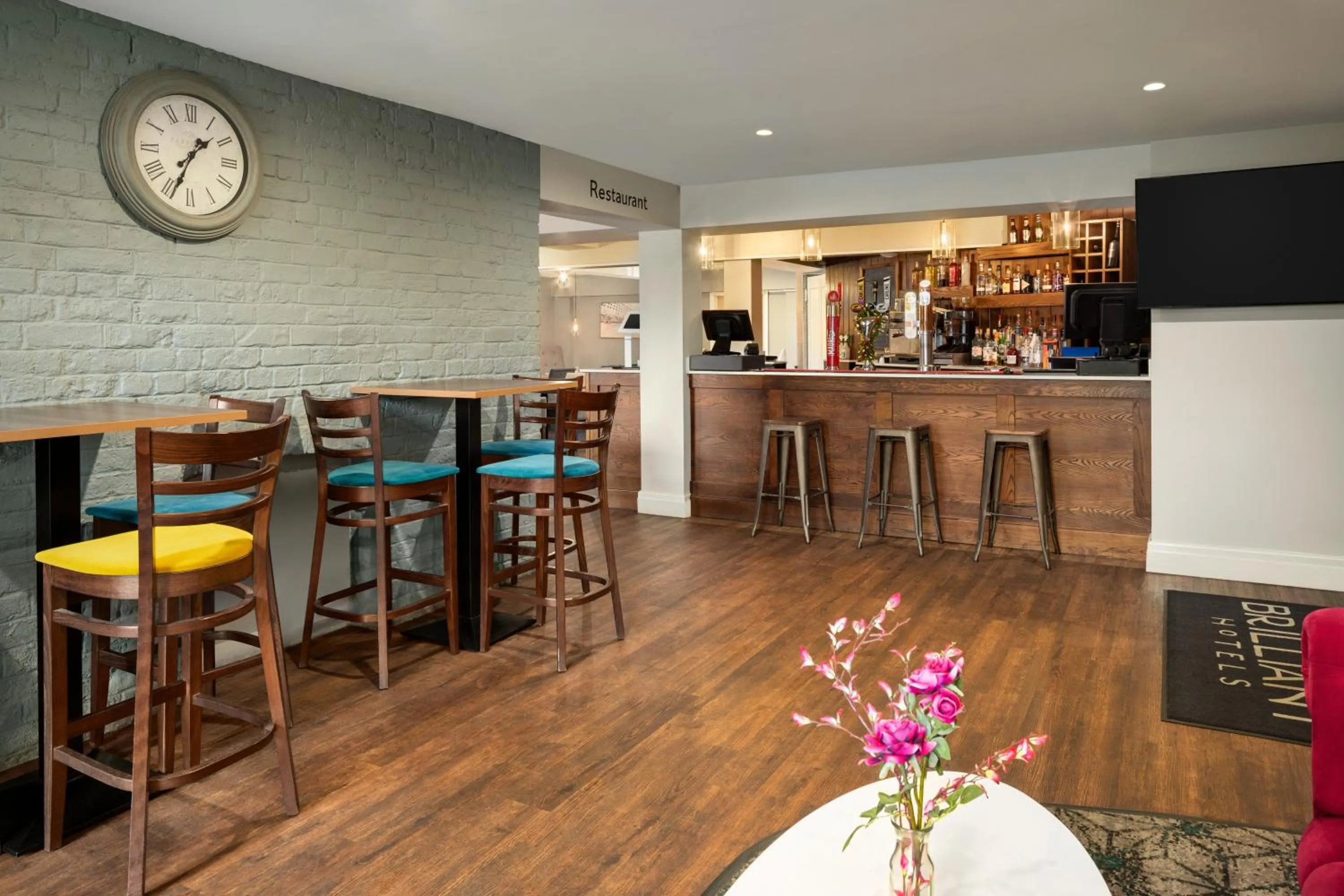 Lounge or bar in Trafford Hall Hotel Manchester, Trademark Collection by Wyndham