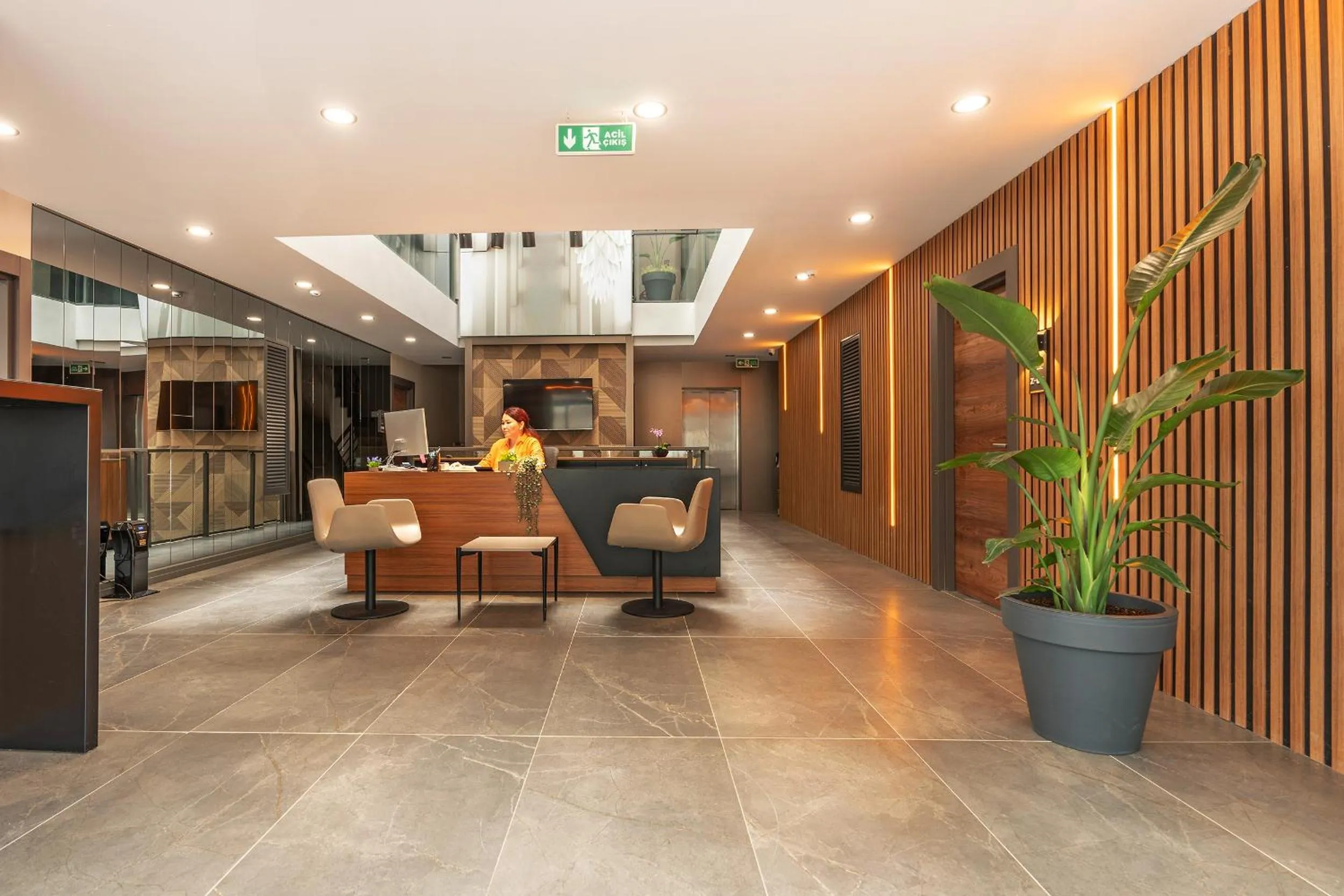 Lobby or reception in Doqu Suites Hotel