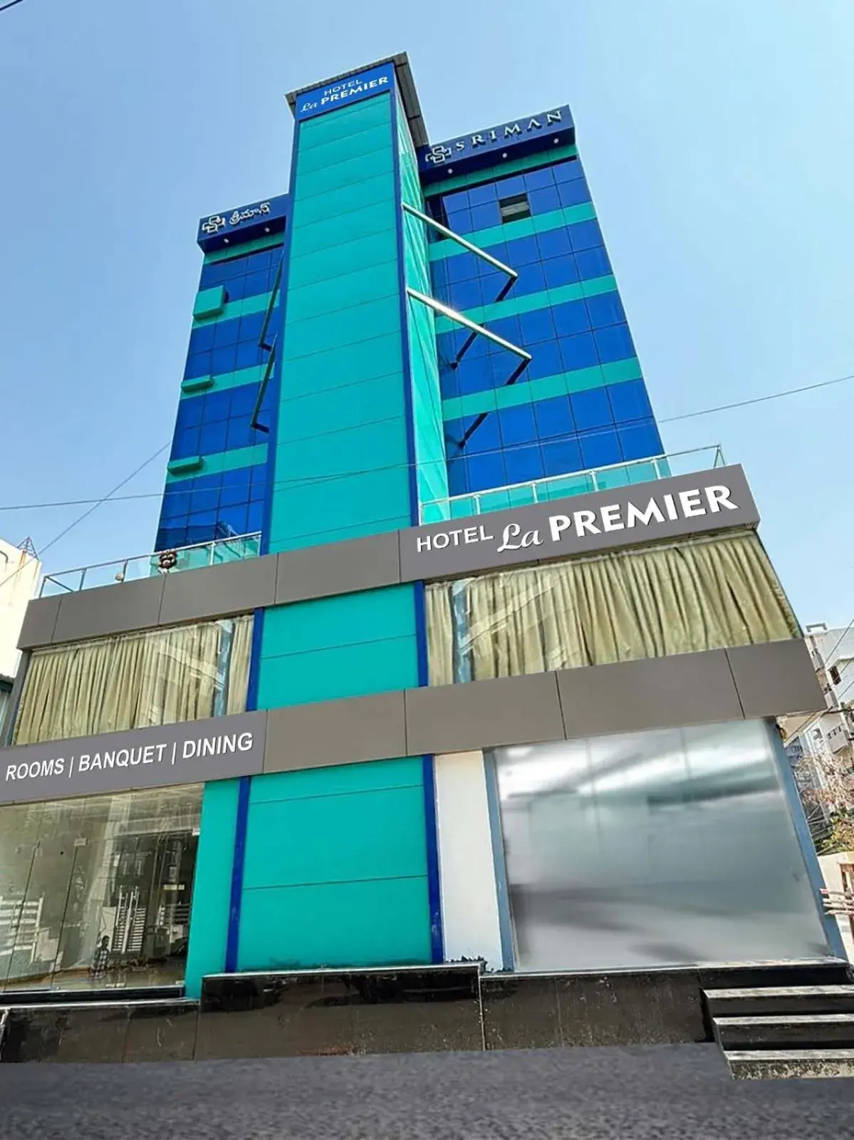 Property building in Hotel La Premier Property building in Hotel La Premier