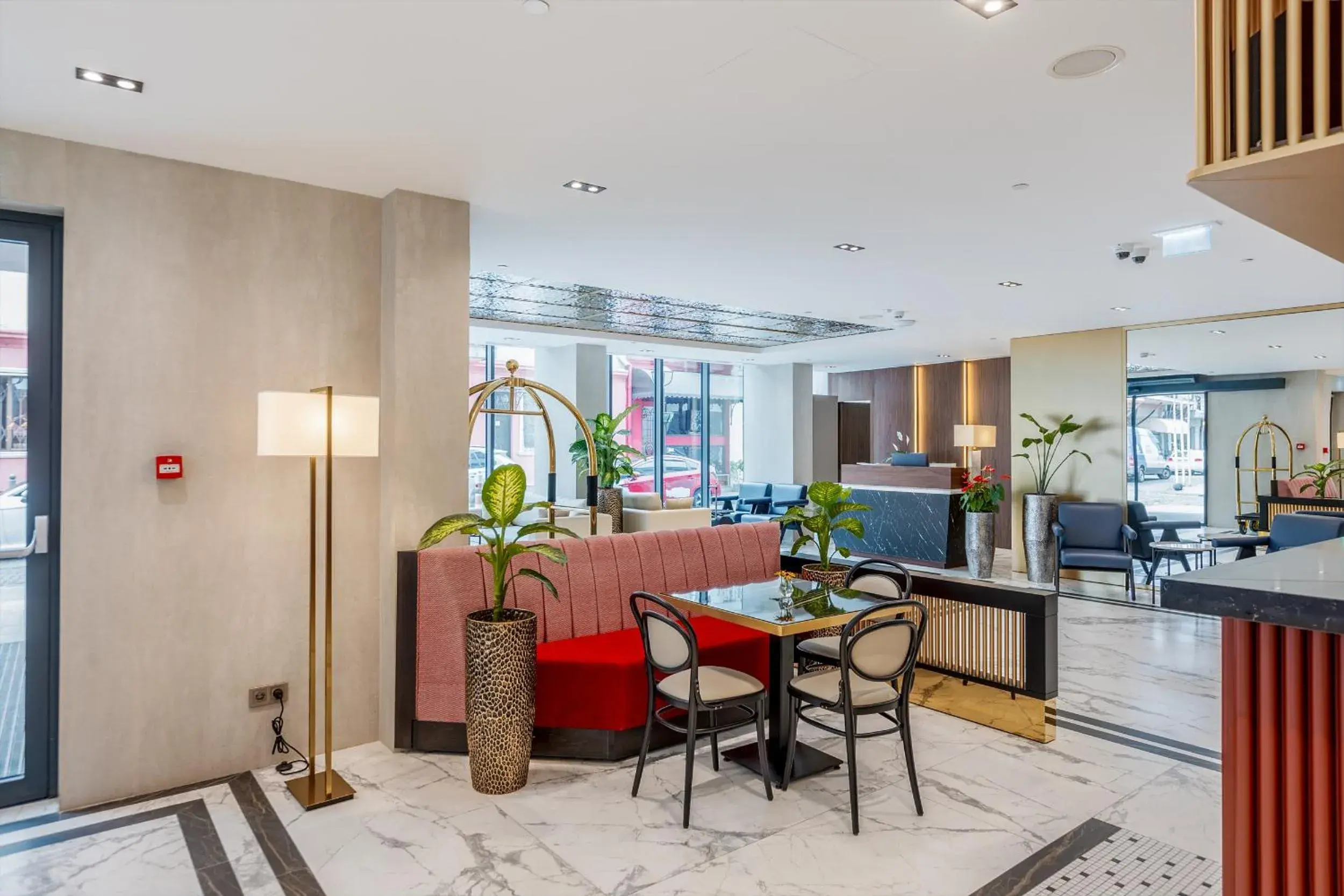 Restaurant/places to eat in Piazza Epigraph Restaurant/places to eat in Piazza Epigraph