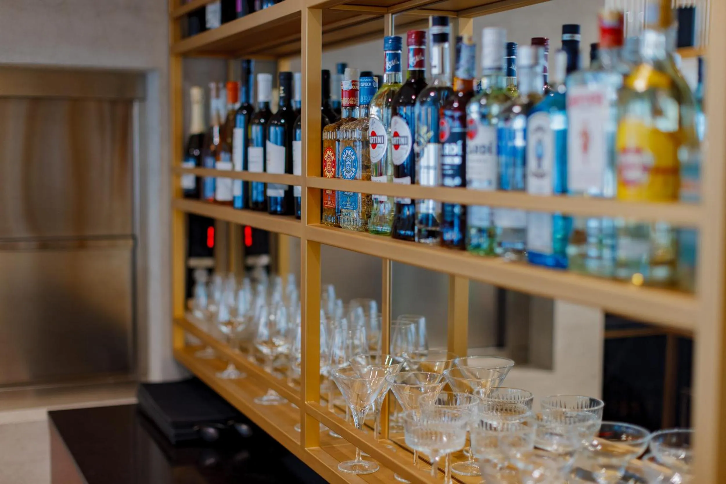 Restaurant/places to eat in Piazza Epigraph