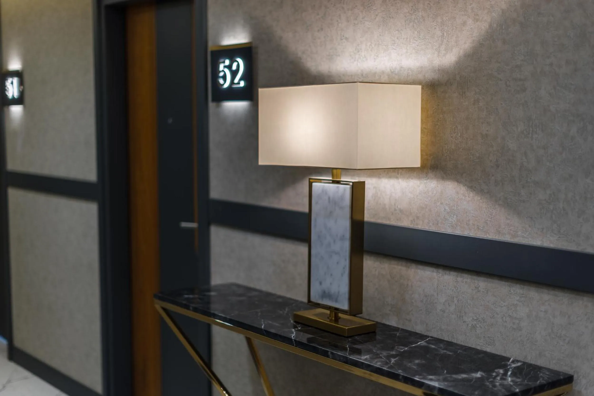 Property building in Piazza Epigraph