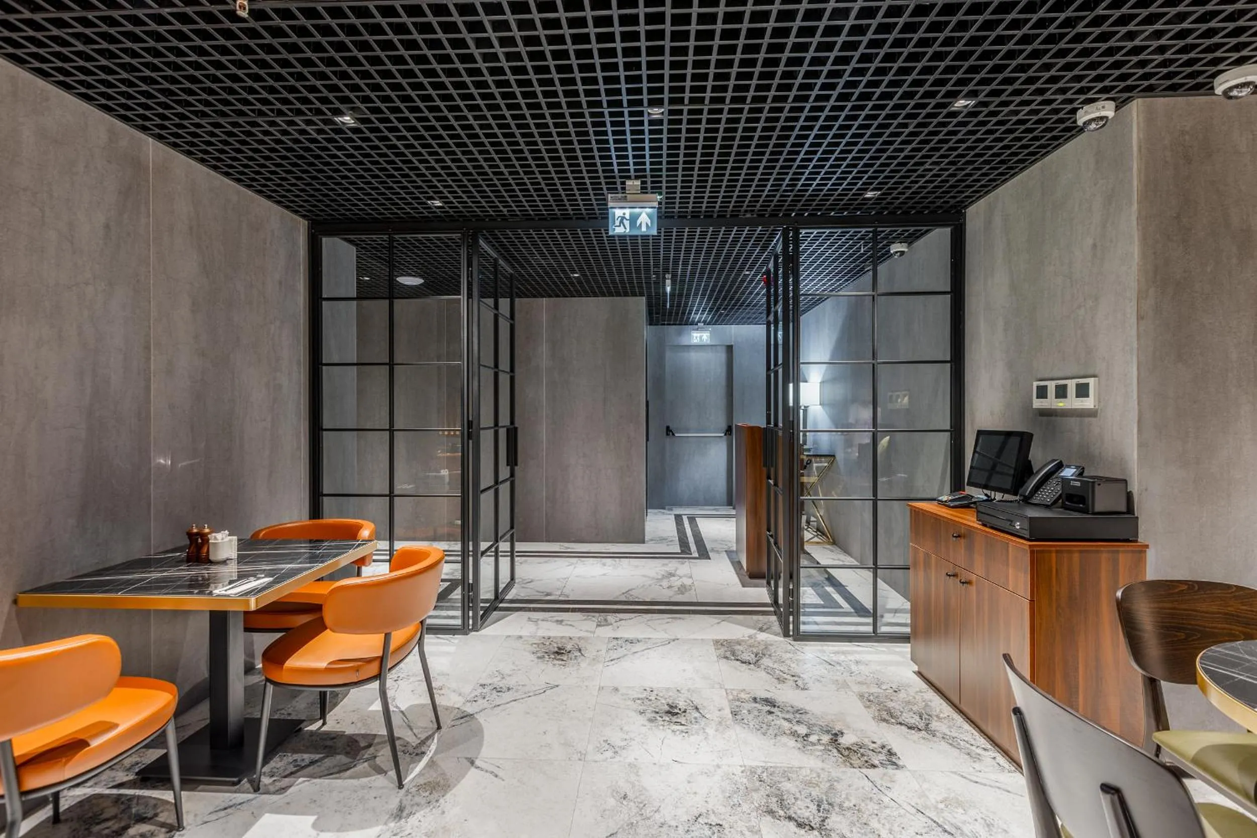 Breakfast in Piazza Epigraph